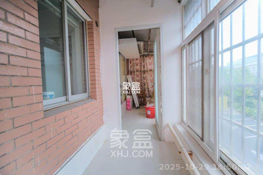 四季星城  3室2厅2卫    1700.0元/月 四季星城  3室2厅2卫    1700.0元/月室内图