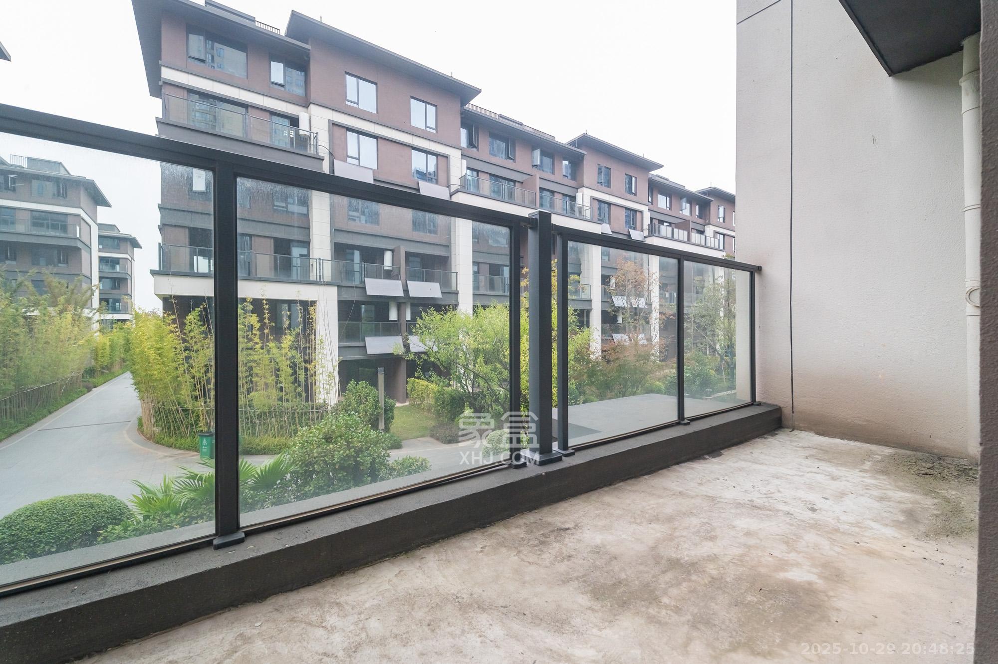 五矿万境松雅 5室2厅3卫 228.0万 五矿万境松雅 5室2厅3卫 228.0万其他