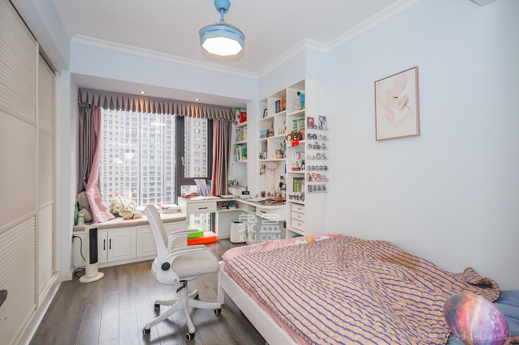 八方小区B区  3室2厅2卫    450.0万 八方小区B区  3室2厅2卫    450.0万卧室