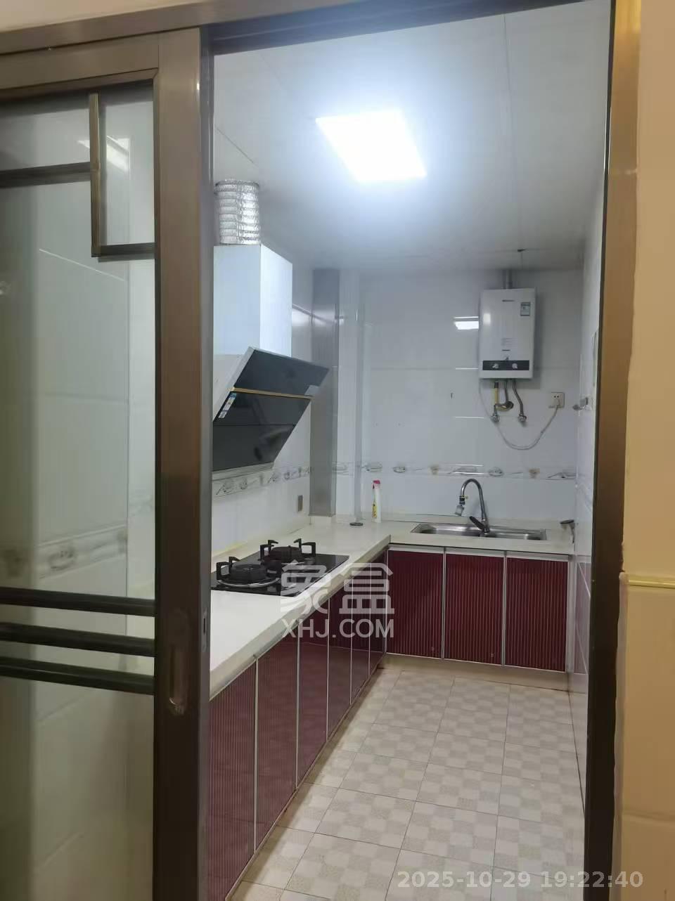 大学城安置小区  2室2厅1卫    1800.0元/月室内图