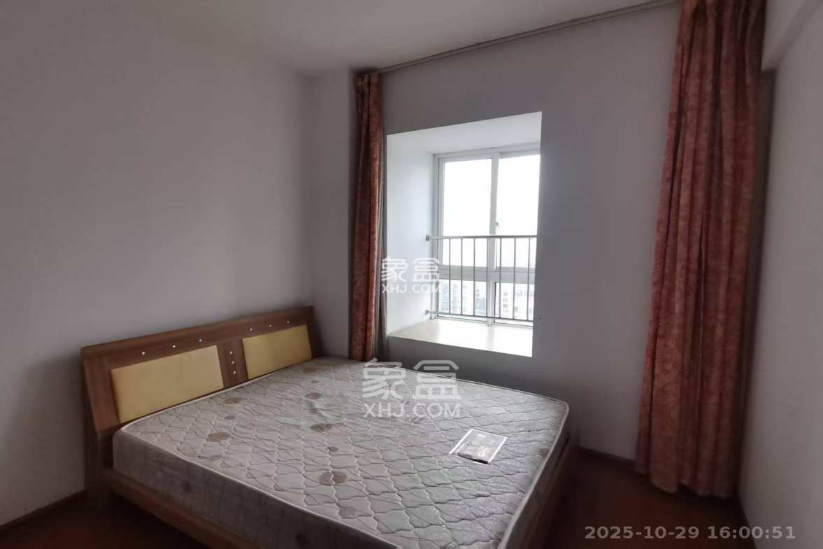 上河国际C区  3室1厅2卫    2500.0元/月 上河国际C区  3室1厅2卫    2500.0元/月室内图