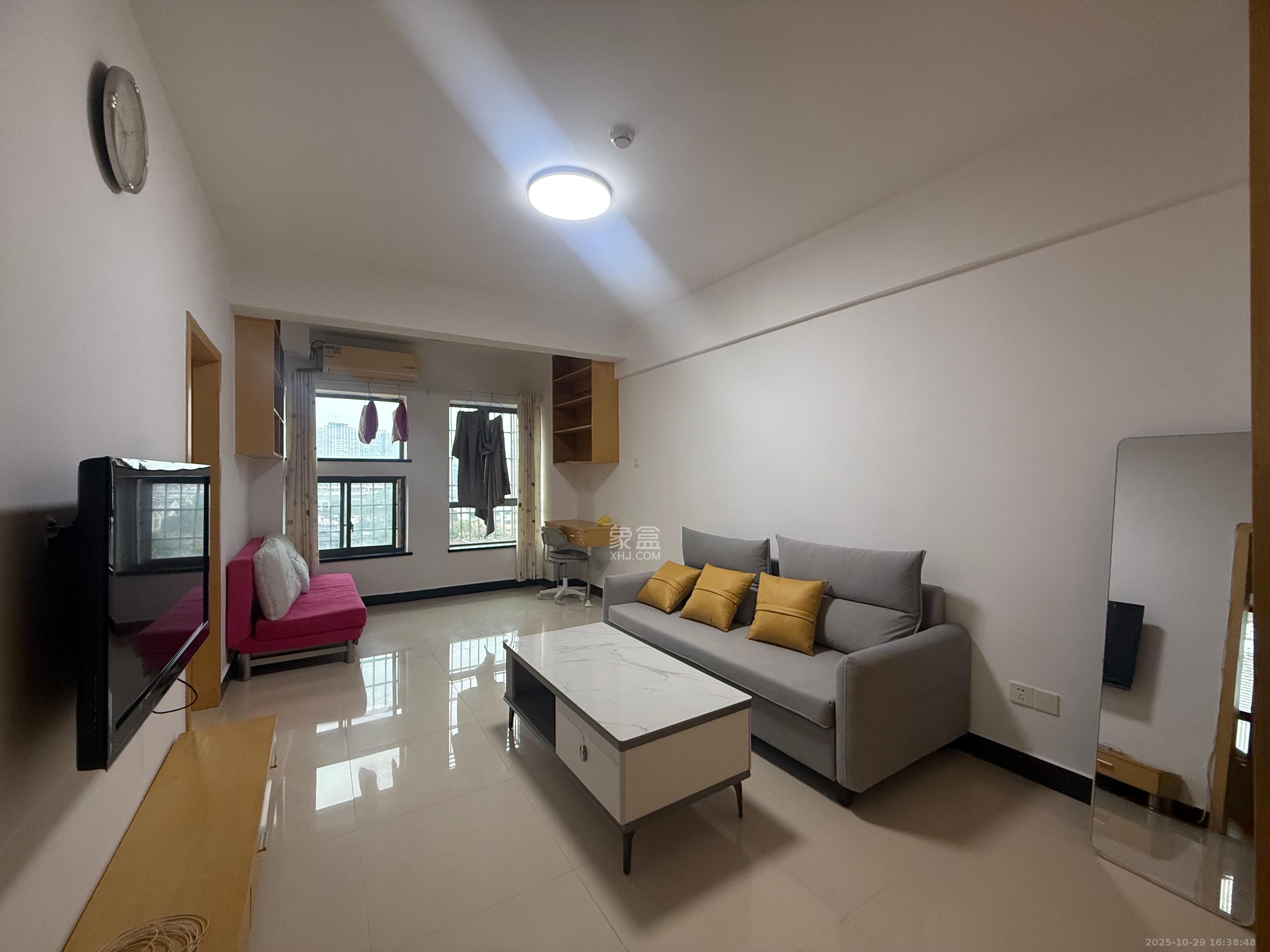 上海城小区 1室1厅1卫 1500.0元/月 上海城小区 1室1厅1卫 1500.0元/月室内图