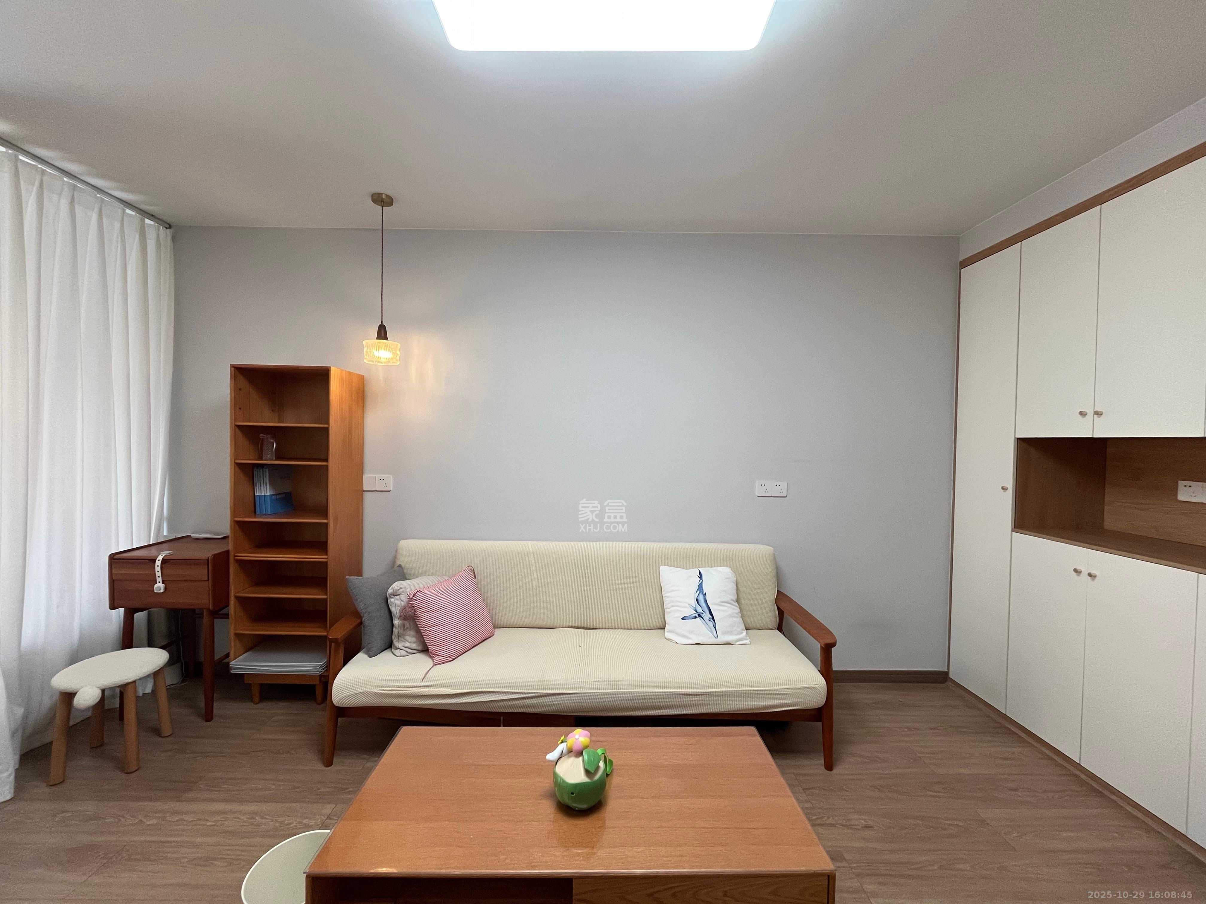 鑫远揽悦(鑫远和城三期)  1室1厅1卫    1800.0元/月 鑫远揽悦(鑫远和城三期)  1室1厅1卫    1800.0元/月室内图