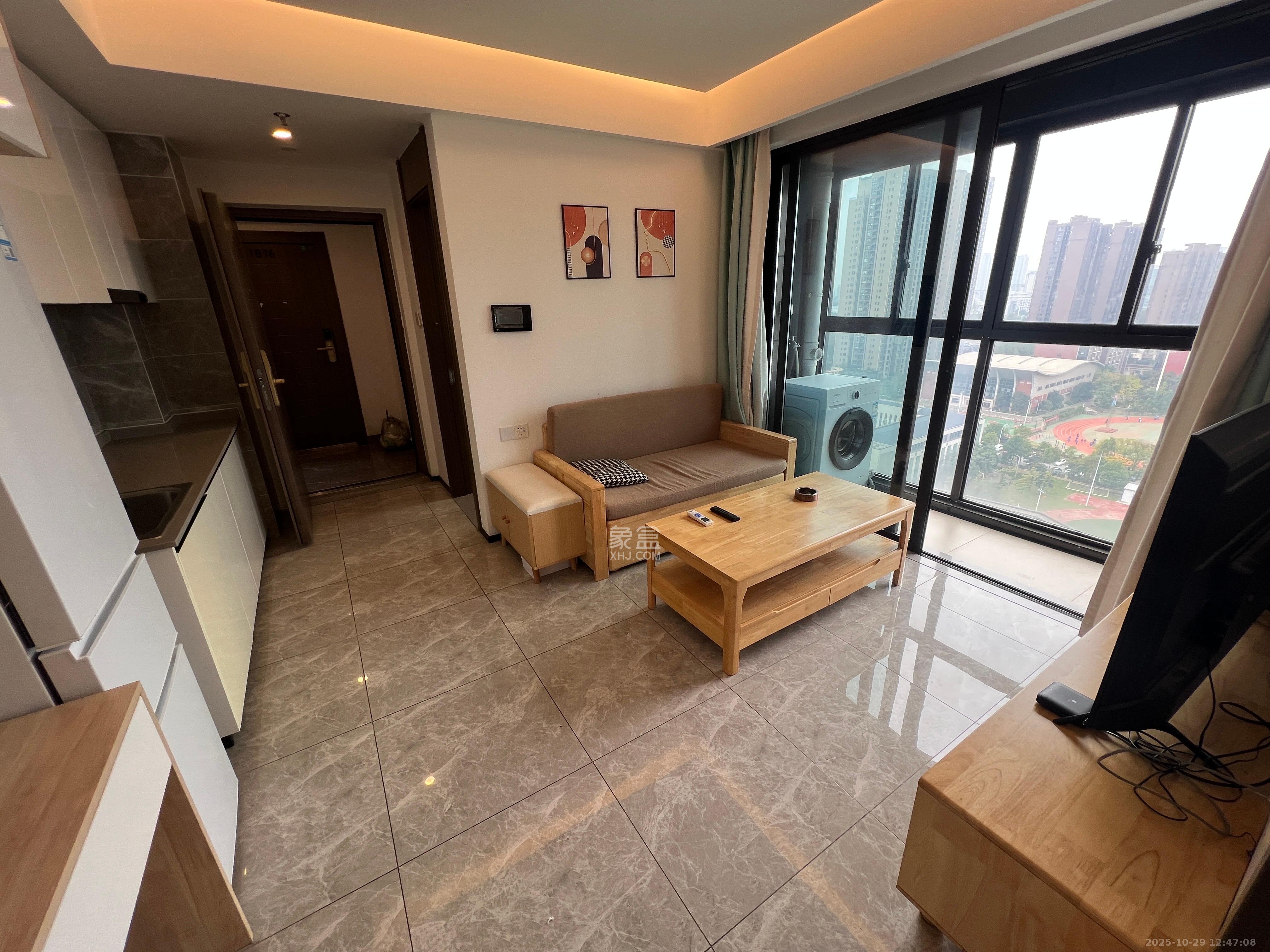 万科金色梦想D区  1室1厅1卫    2000.0元/月室内图