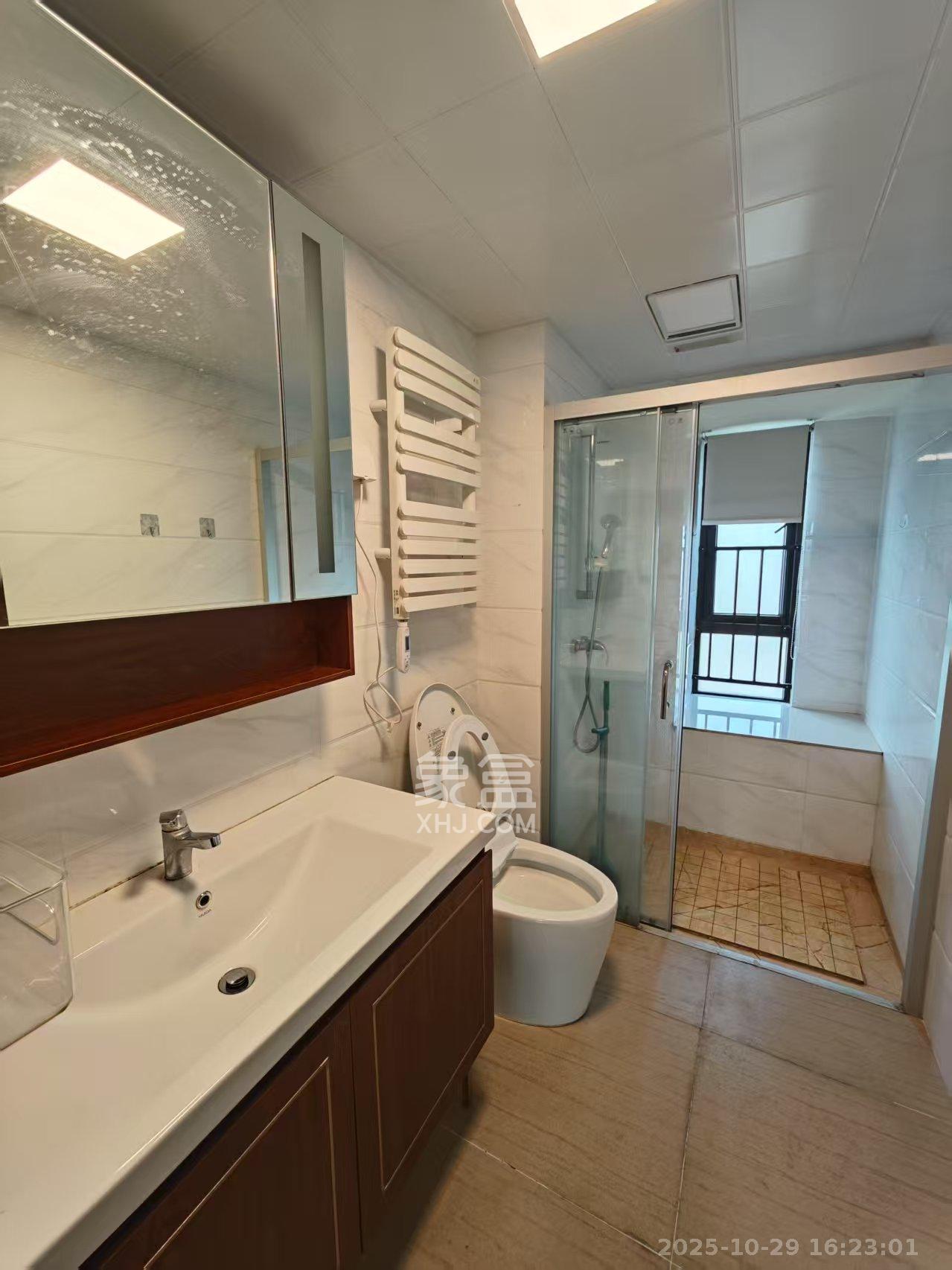 碧桂园荟隽棠  4室2厅2卫    2100.0元/月室内图