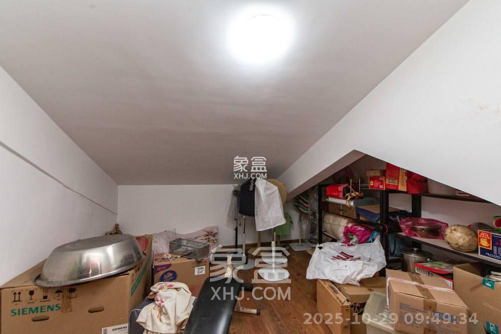 中城丽景香山园 5室2厅2卫 6000.0元/月 中城丽景香山园 5室2厅2卫 6000.0元/月室内图