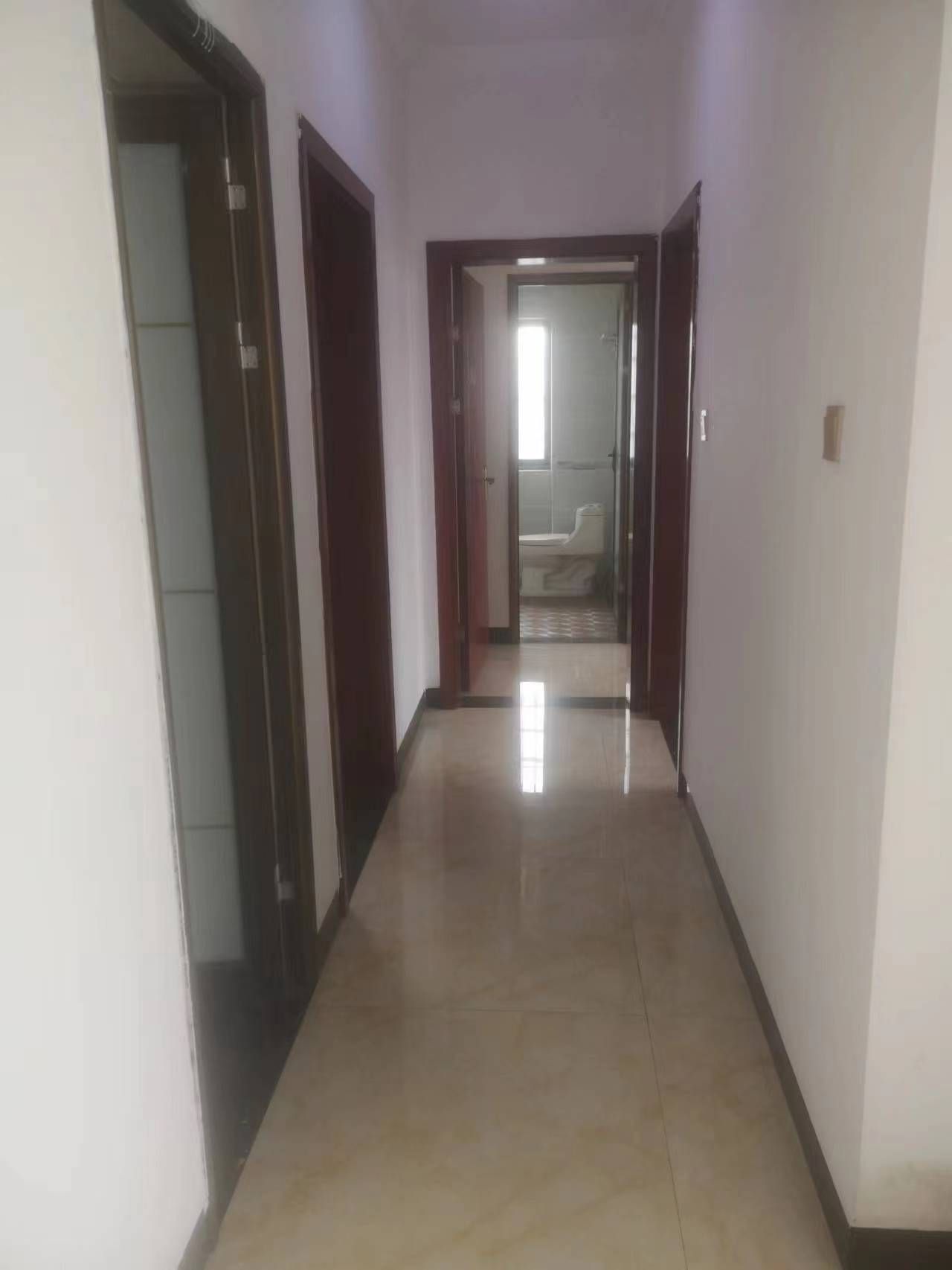 树鑫城市花园  3室2厅2卫    1500.0元/月室内图