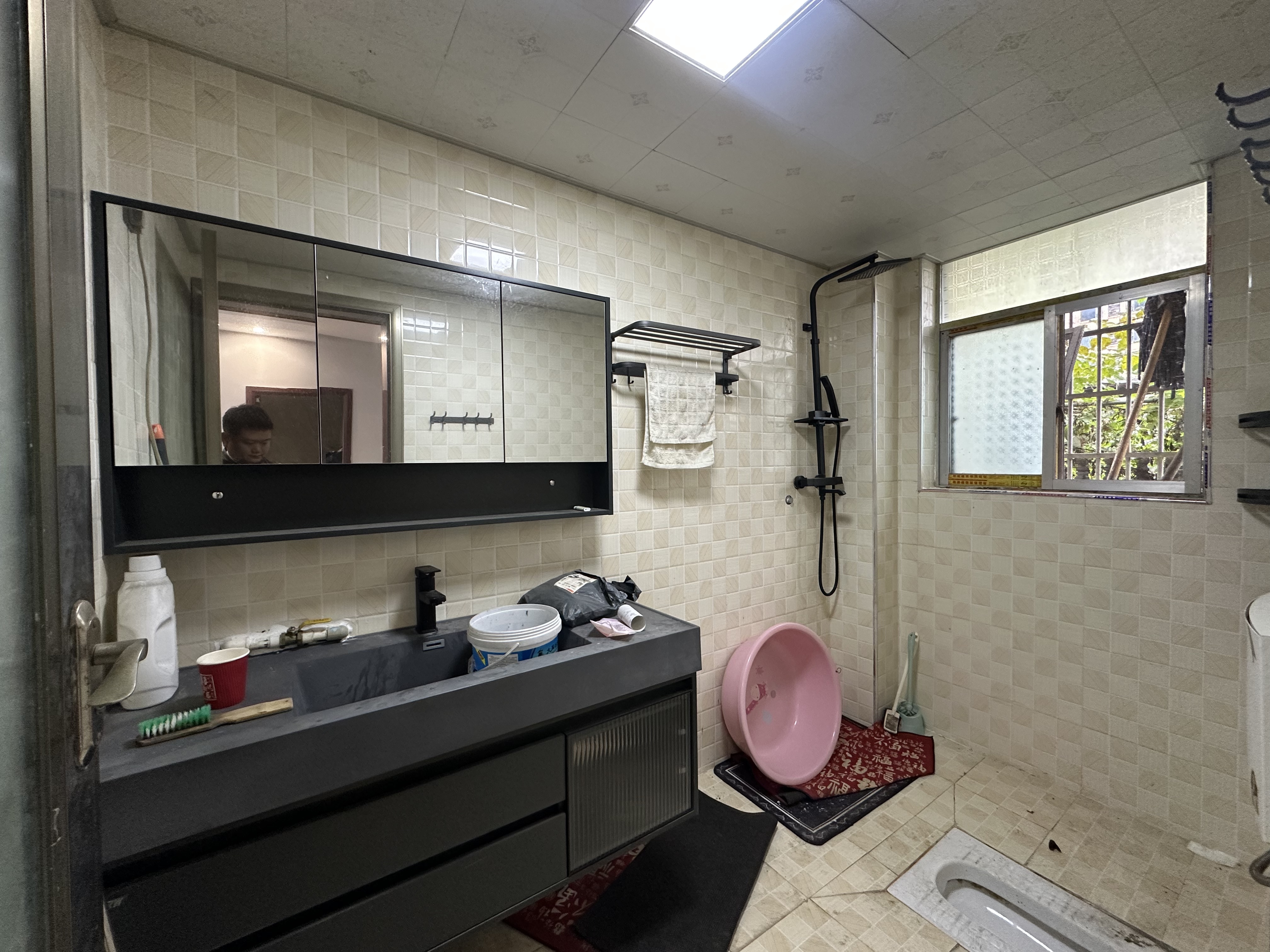 幸福阳光小区  3室2厅2卫    41.8万客厅