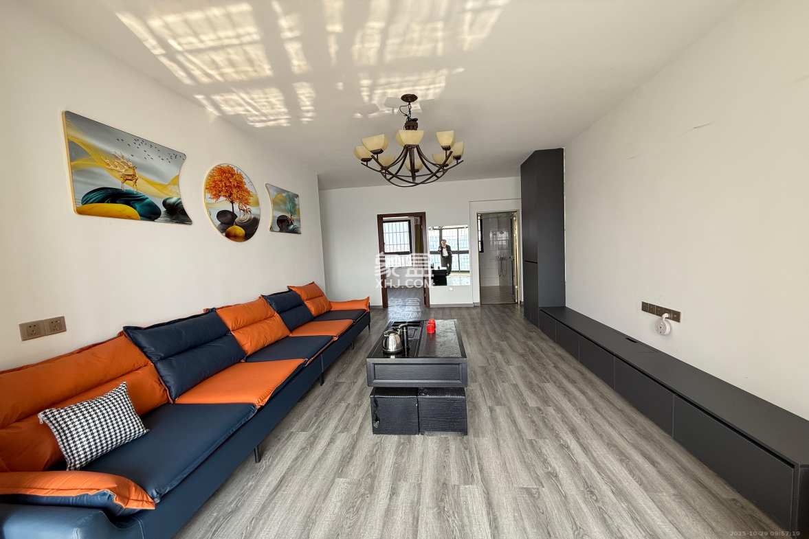 华润五彩城  3室2厅2卫    2200.0元/月 华润五彩城  3室2厅2卫    2200.0元/月室内图