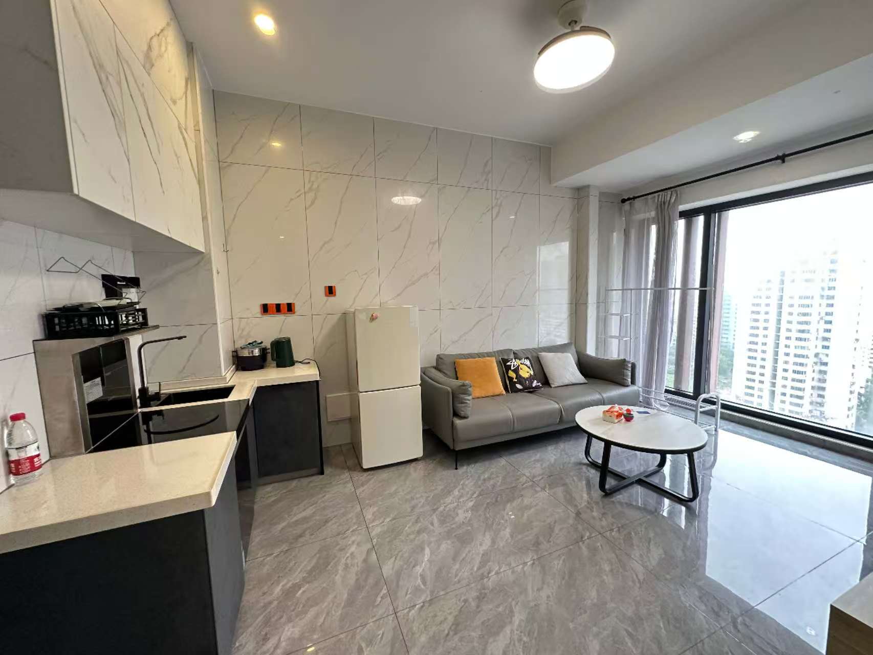 东站国际  1室1厅1卫    2300.0元/月室内图