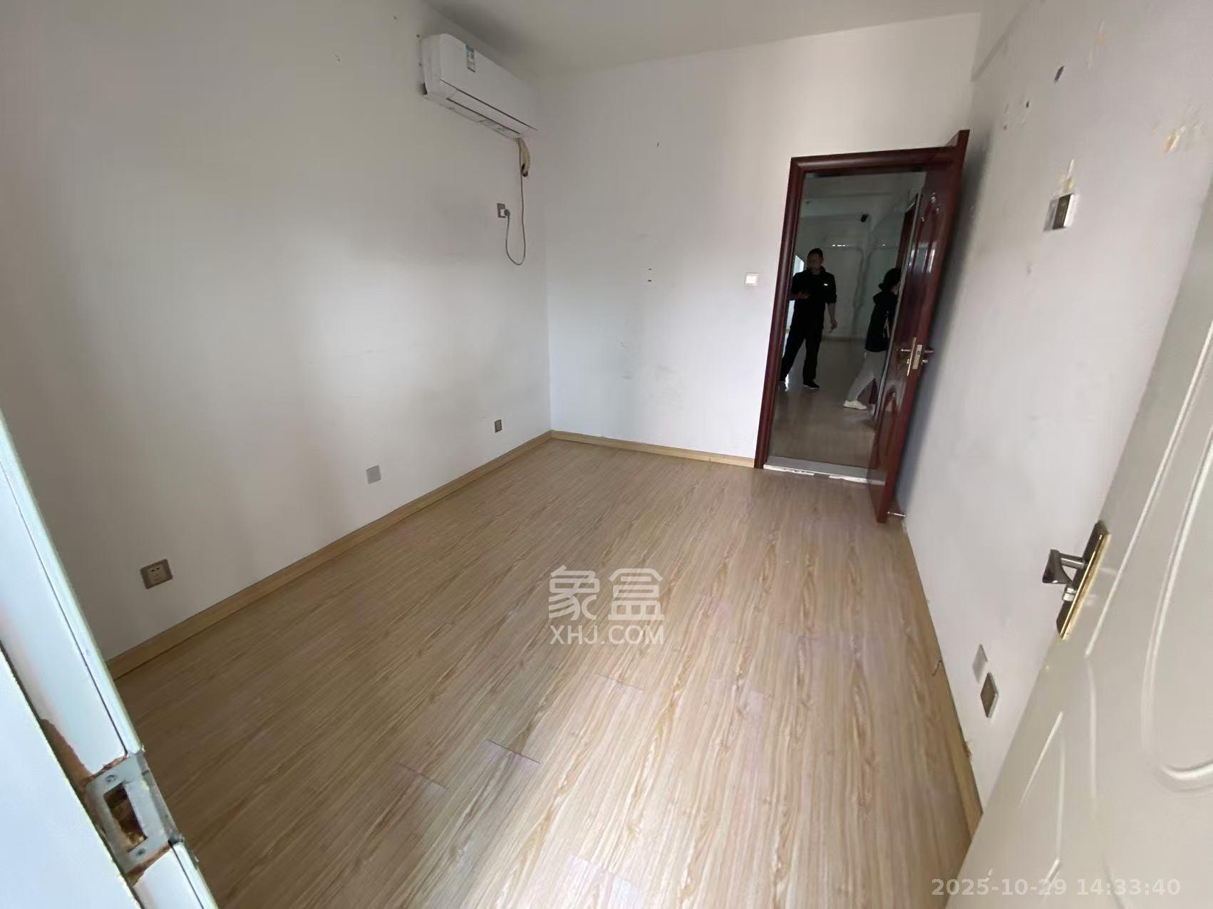 益佳苑  3室2厅1卫    2600.0元/月室内图