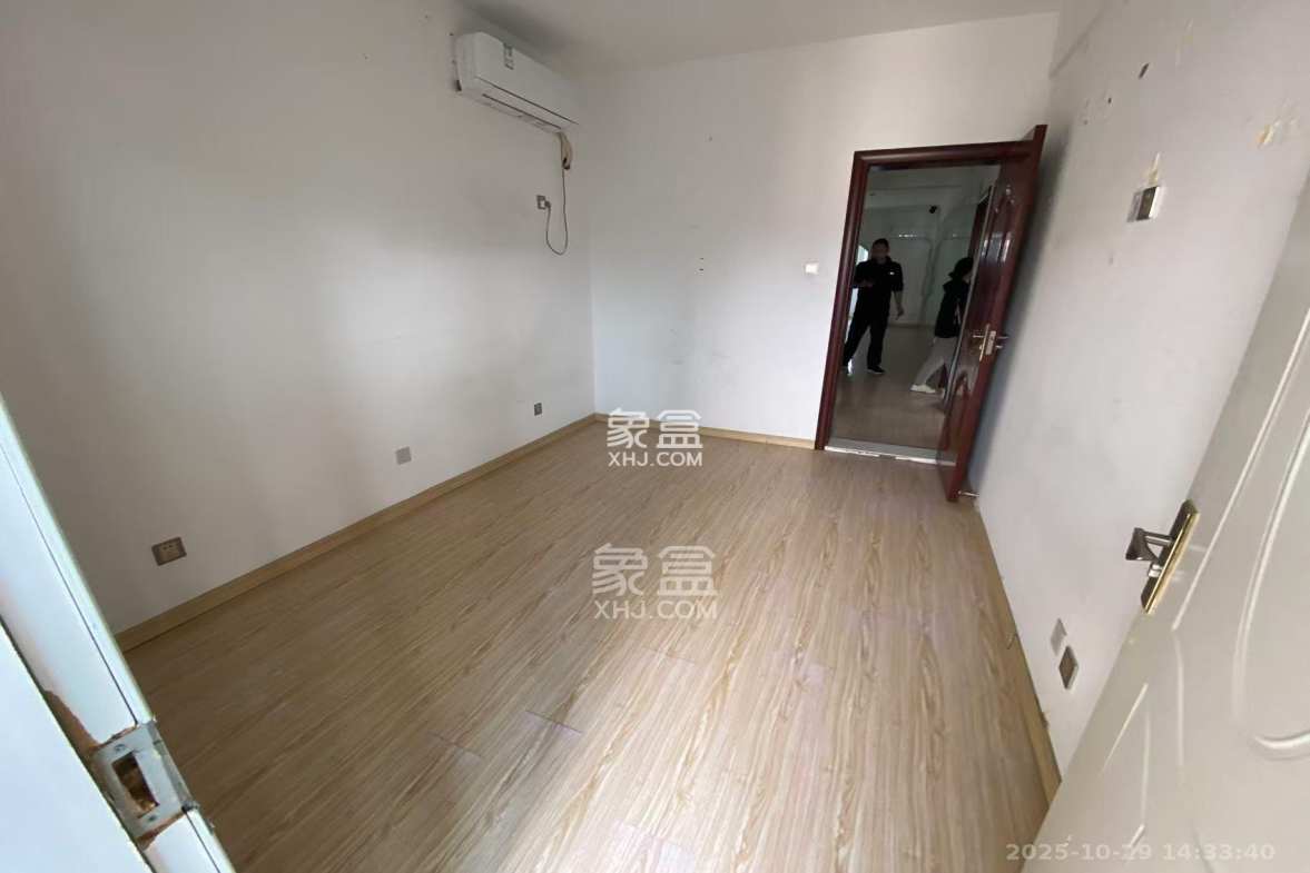 益佳苑  3室2厅1卫    2600.0元/月 益佳苑  3室2厅1卫    2600.0元/月室内图