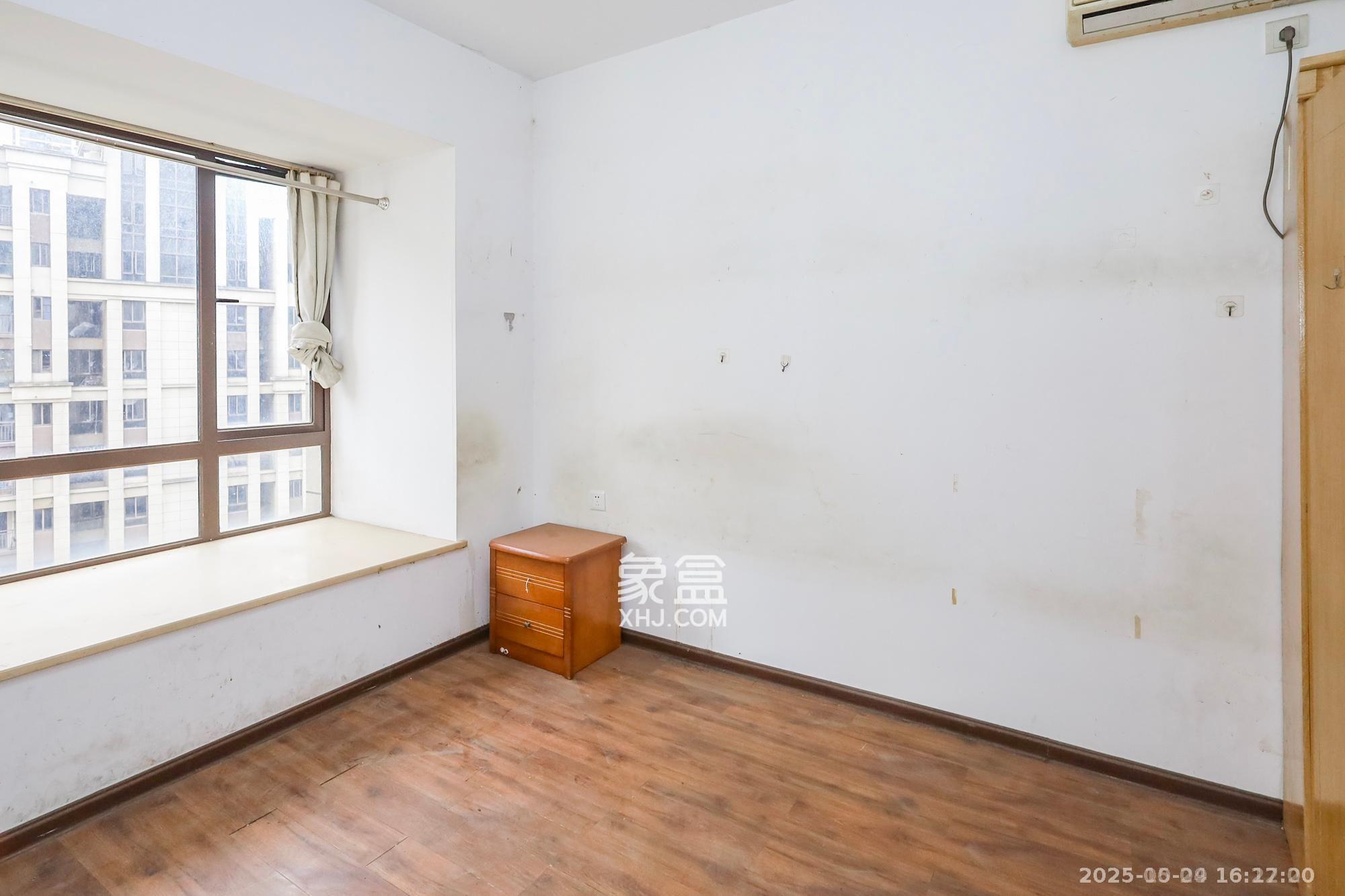 南山雍江汇(滨江国际新城) 3室2厅1卫 2200.0元/月 南山雍江汇(滨江国际新城) 3室2厅1卫 2200.0元/月室内图