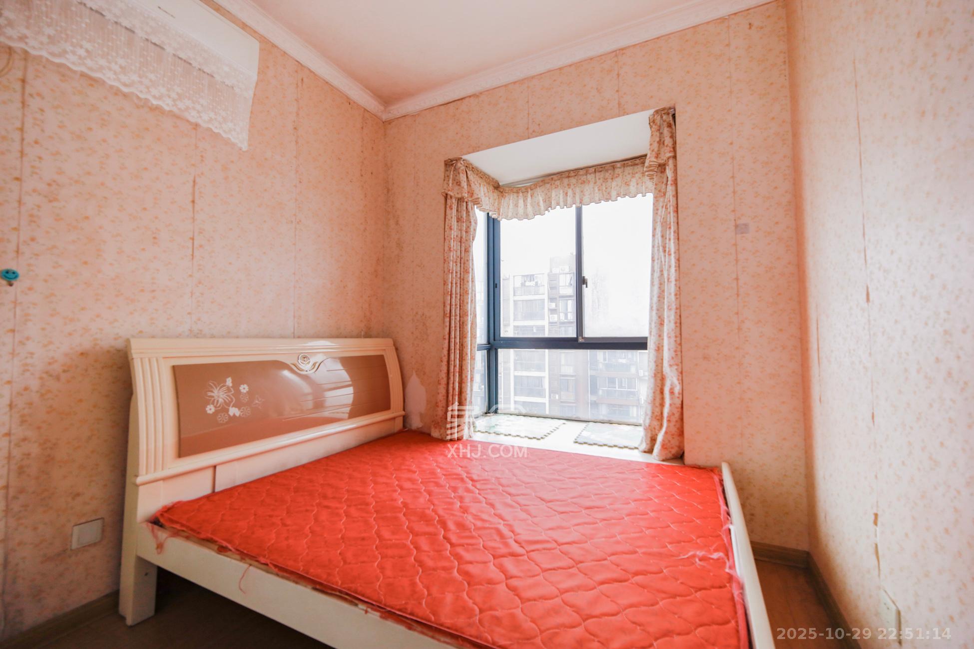 城南故事家园  1室1厅1卫    75.0万卧室