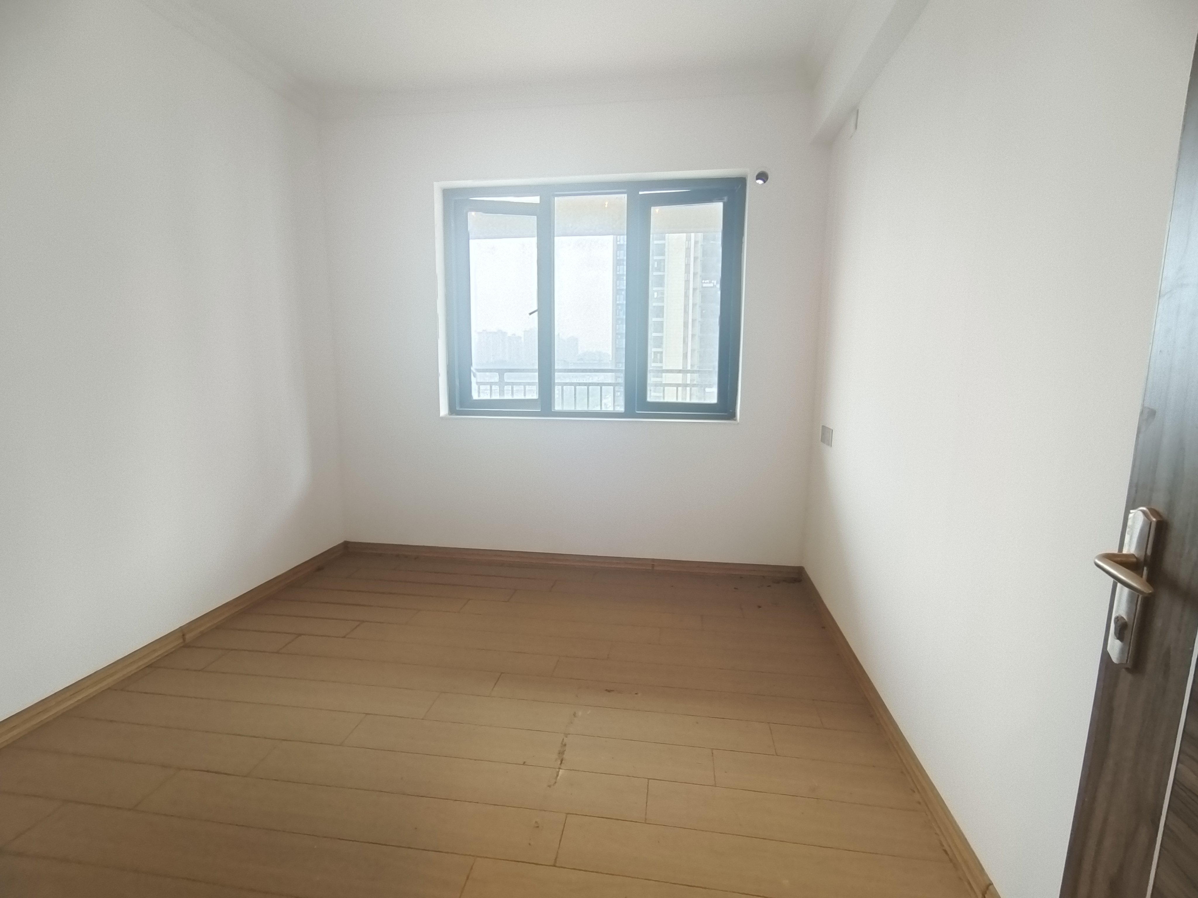 碧桂园梓山府  3室2厅2卫    1700.0元/月室内图