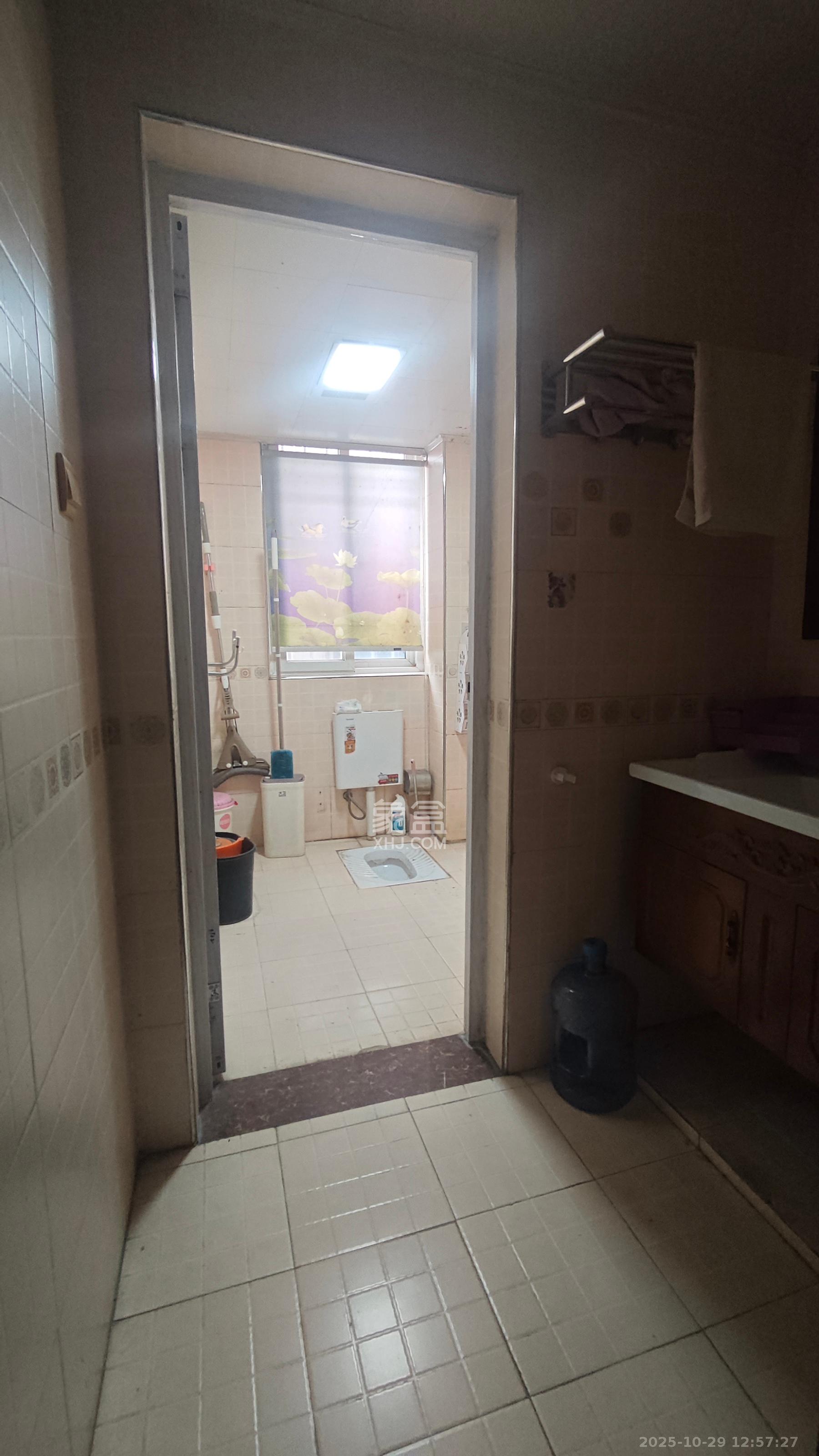 月湖兰庭  4室2厅2卫    2800.0元/月室内图