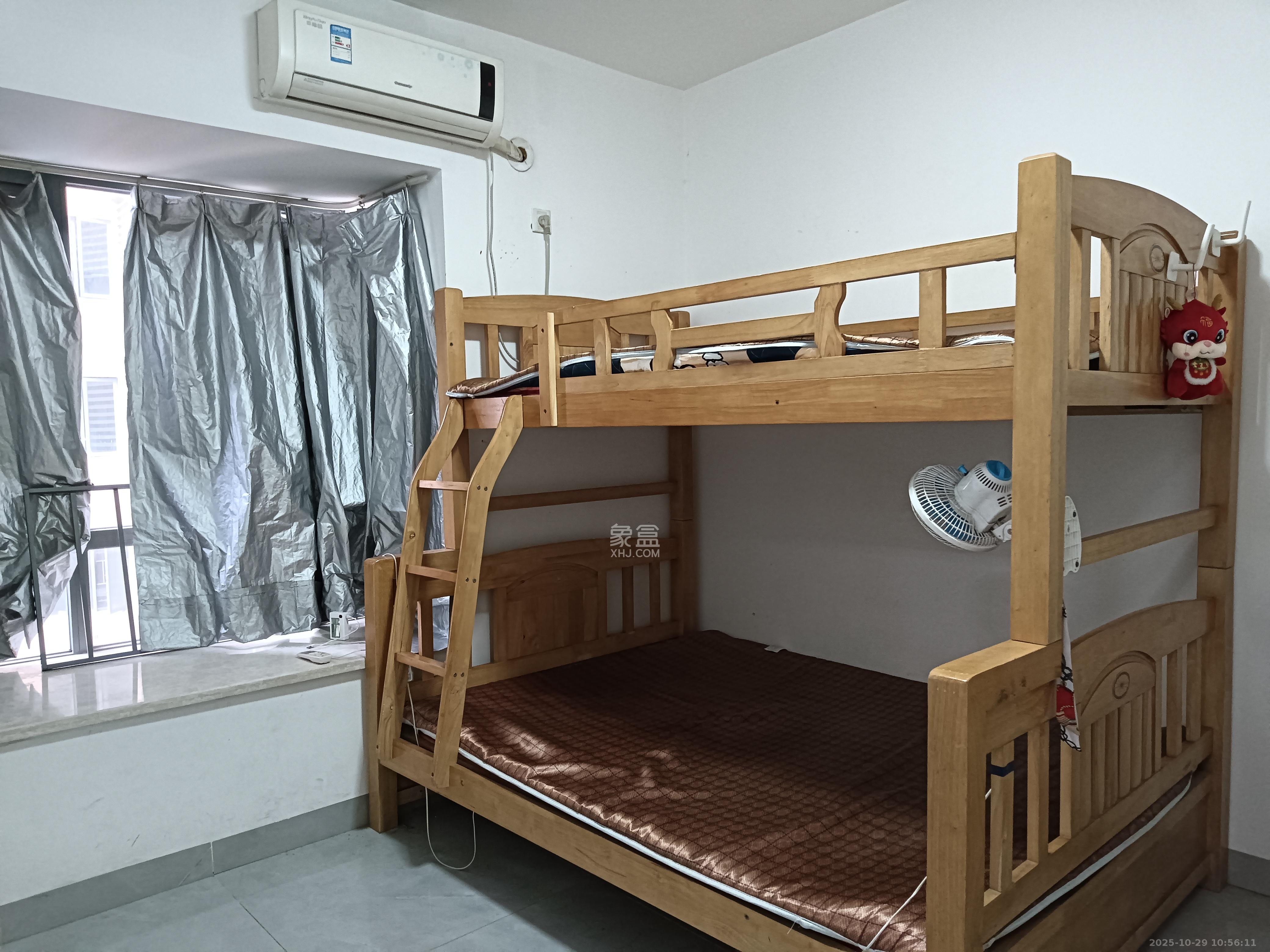 月畔湾  2室2厅1卫    2000.0元/月室内图