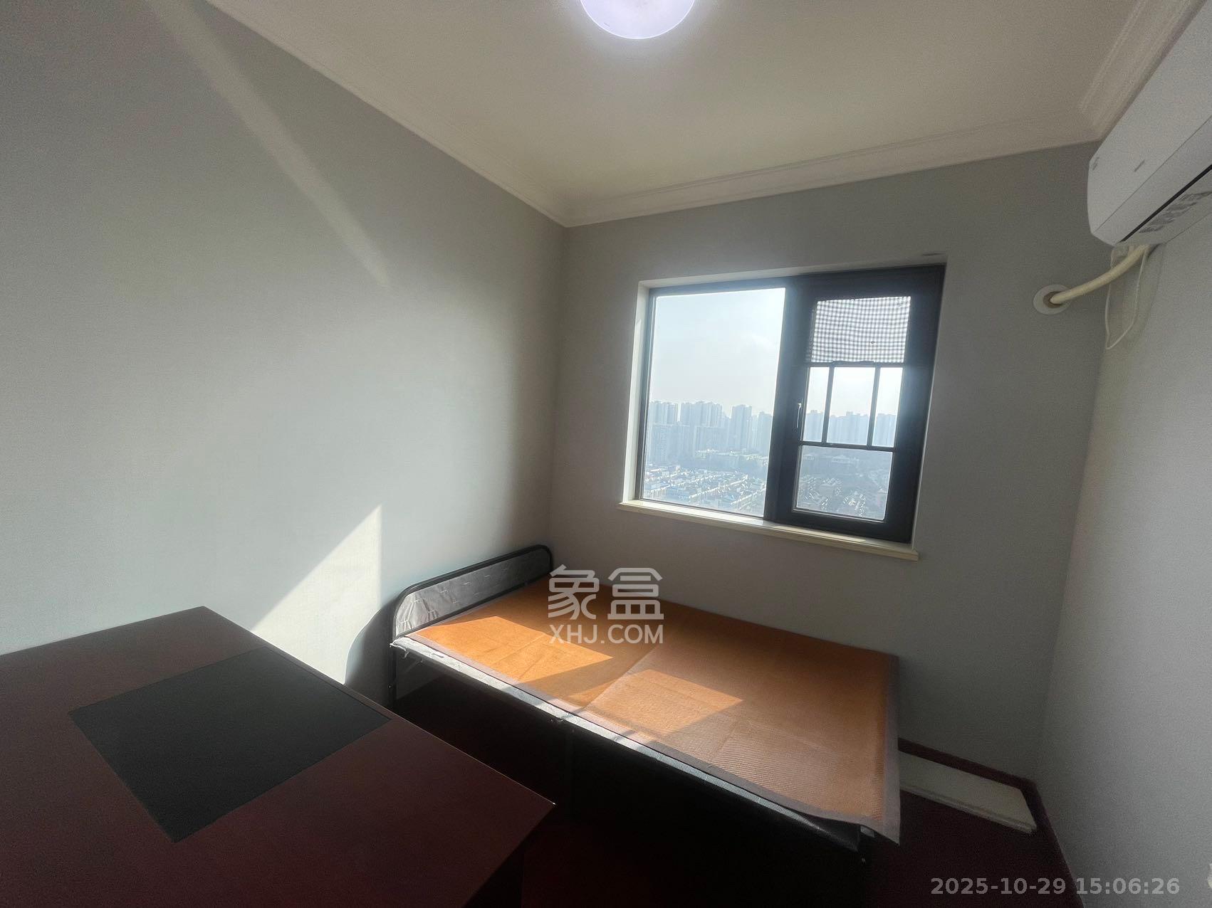 中海珑悦府  4室2厅2卫    3000.0元/月室内图