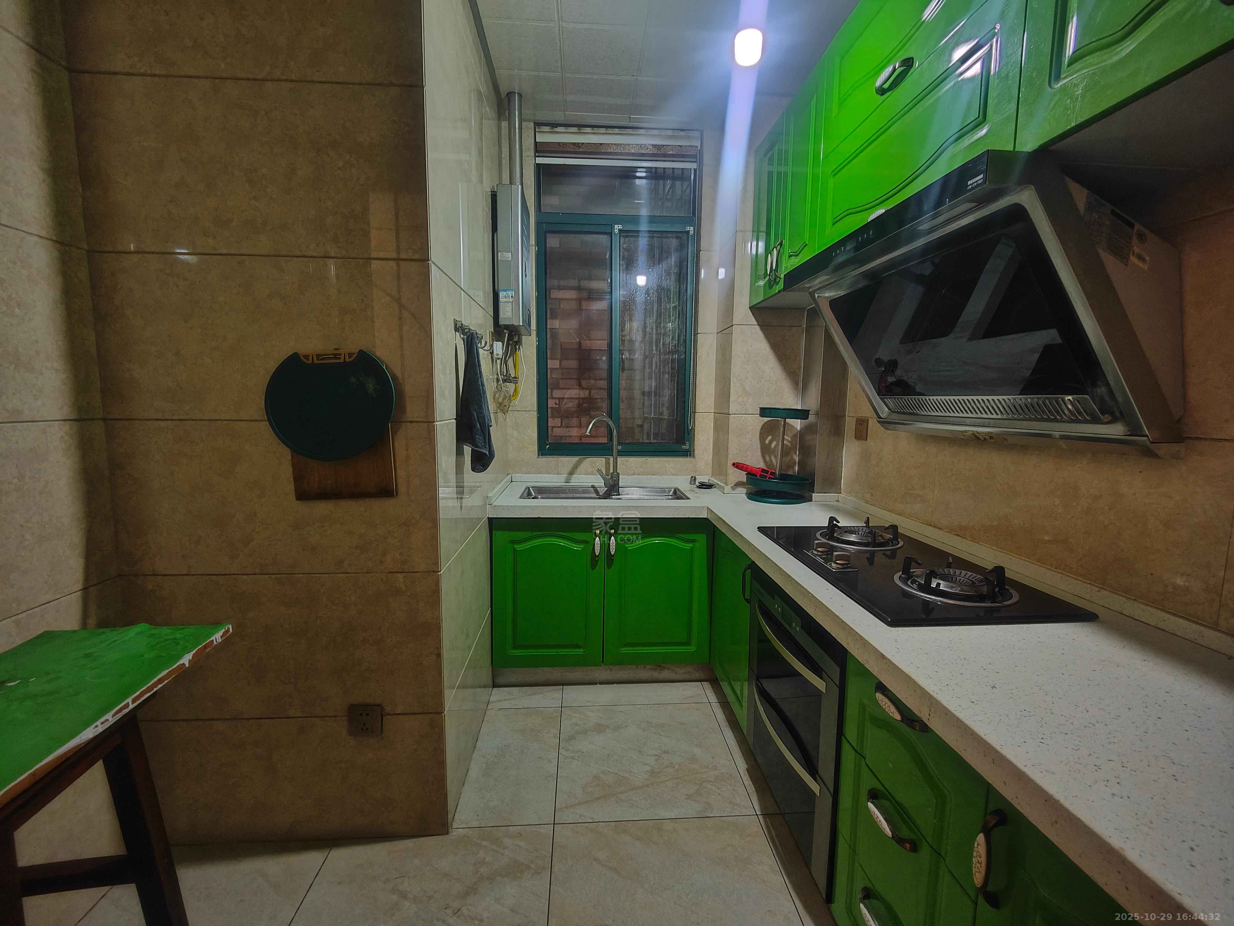 尚格名城香榭丽舍  3室2厅1卫    1400.0元/月室内图