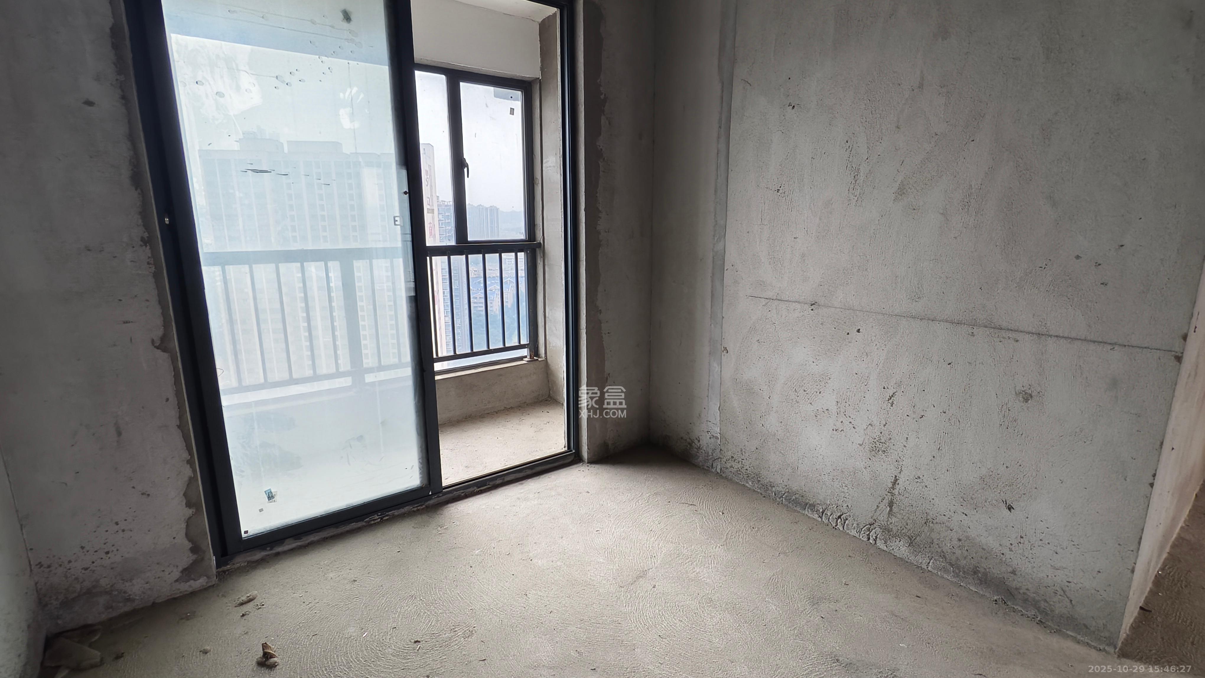 骑龙大街（骑龙苑）  3室2厅2卫    1300.0元/月室内图