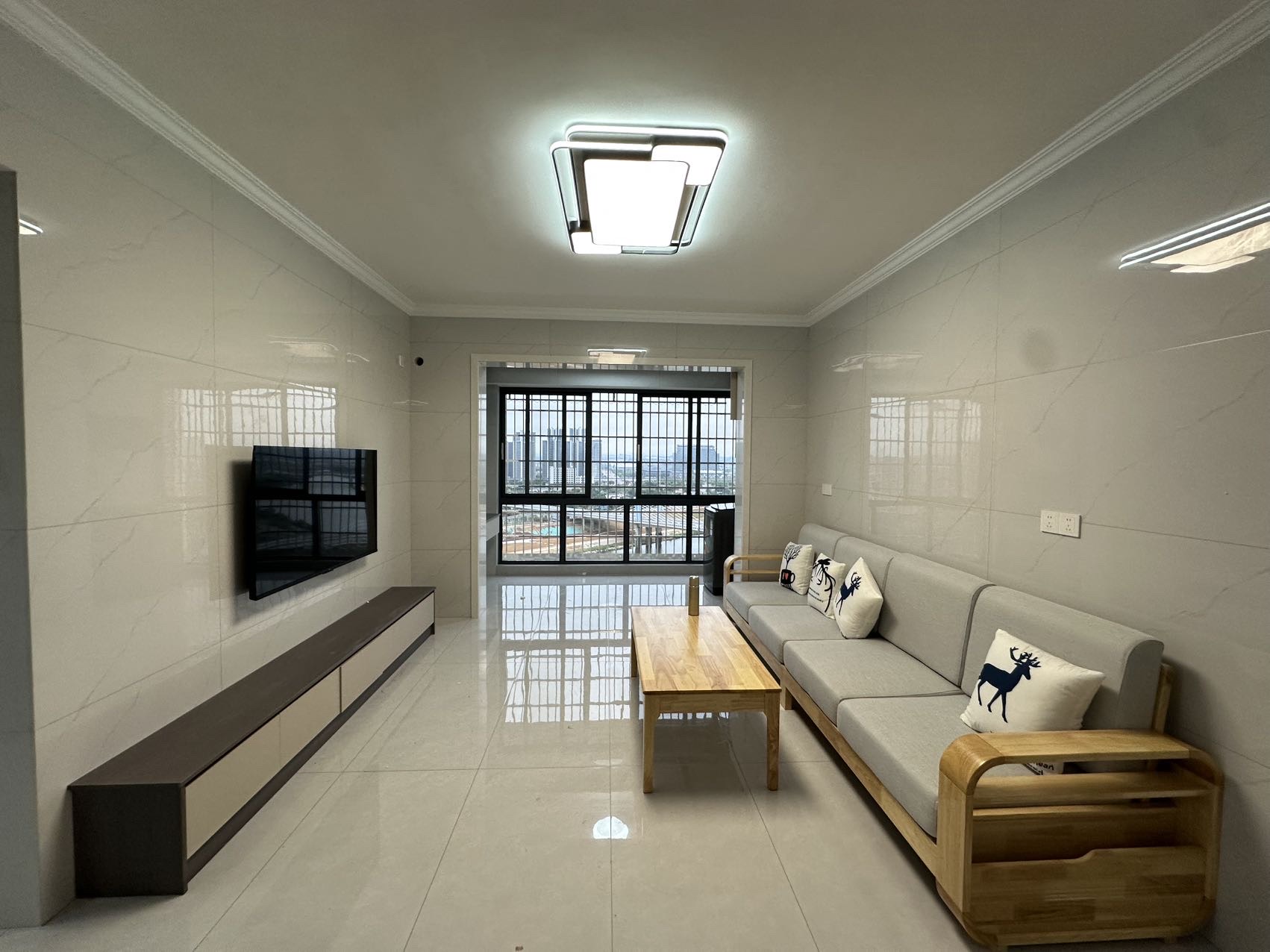 和景家园二期  2室2厅1卫    1900.0元/月户型图