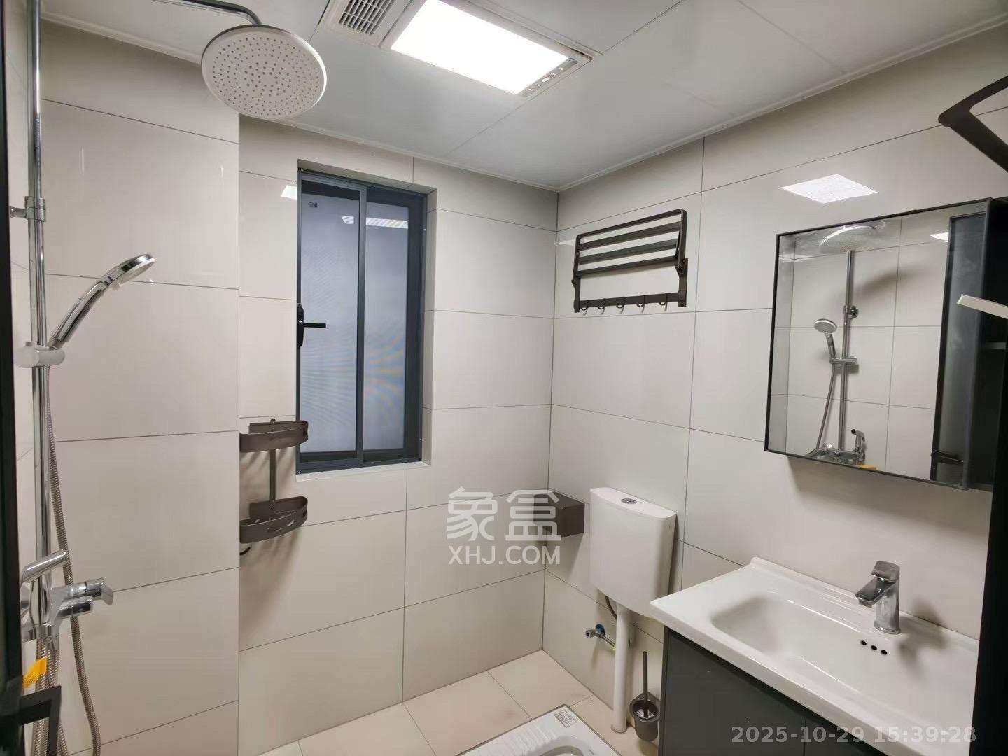 旭日嘉苑  2室2厅1卫    2300.0元/月室内图