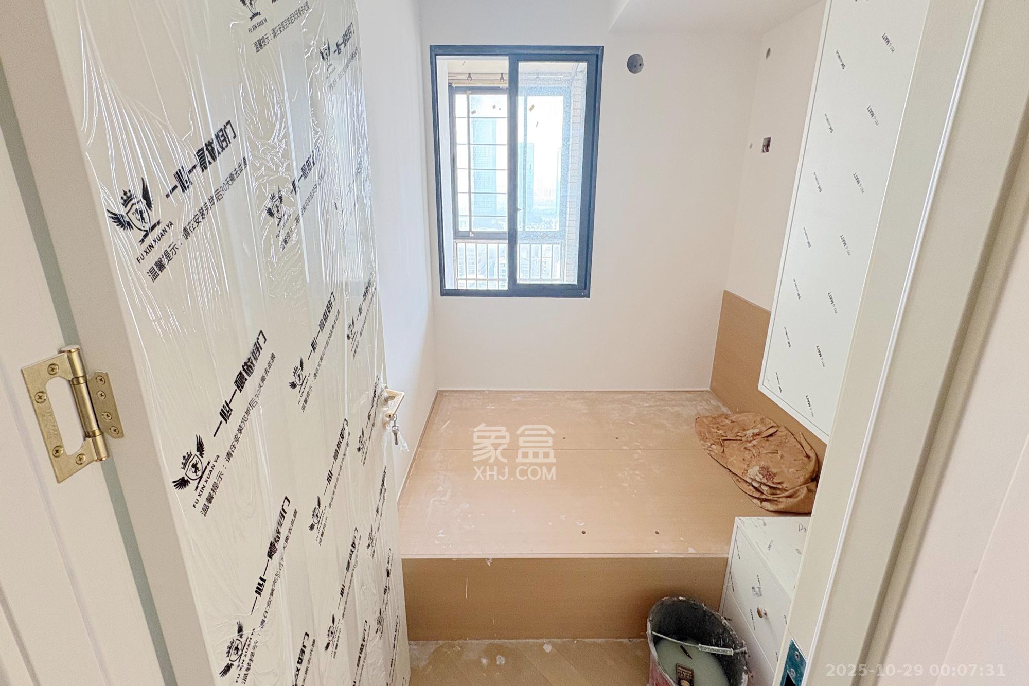 少帅府  2室1厅1卫    68.8万卧室