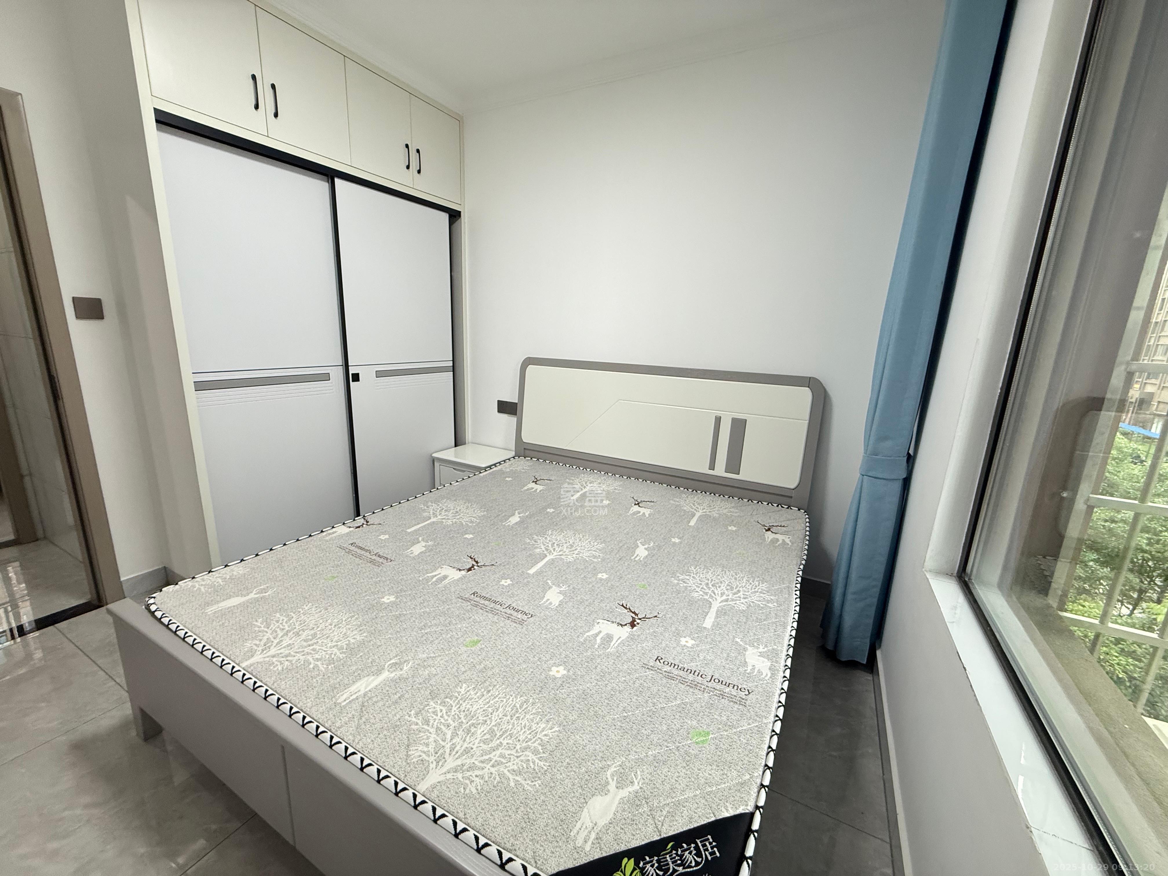 东宜新园  2室1厅1卫    2000.0元/月室内图