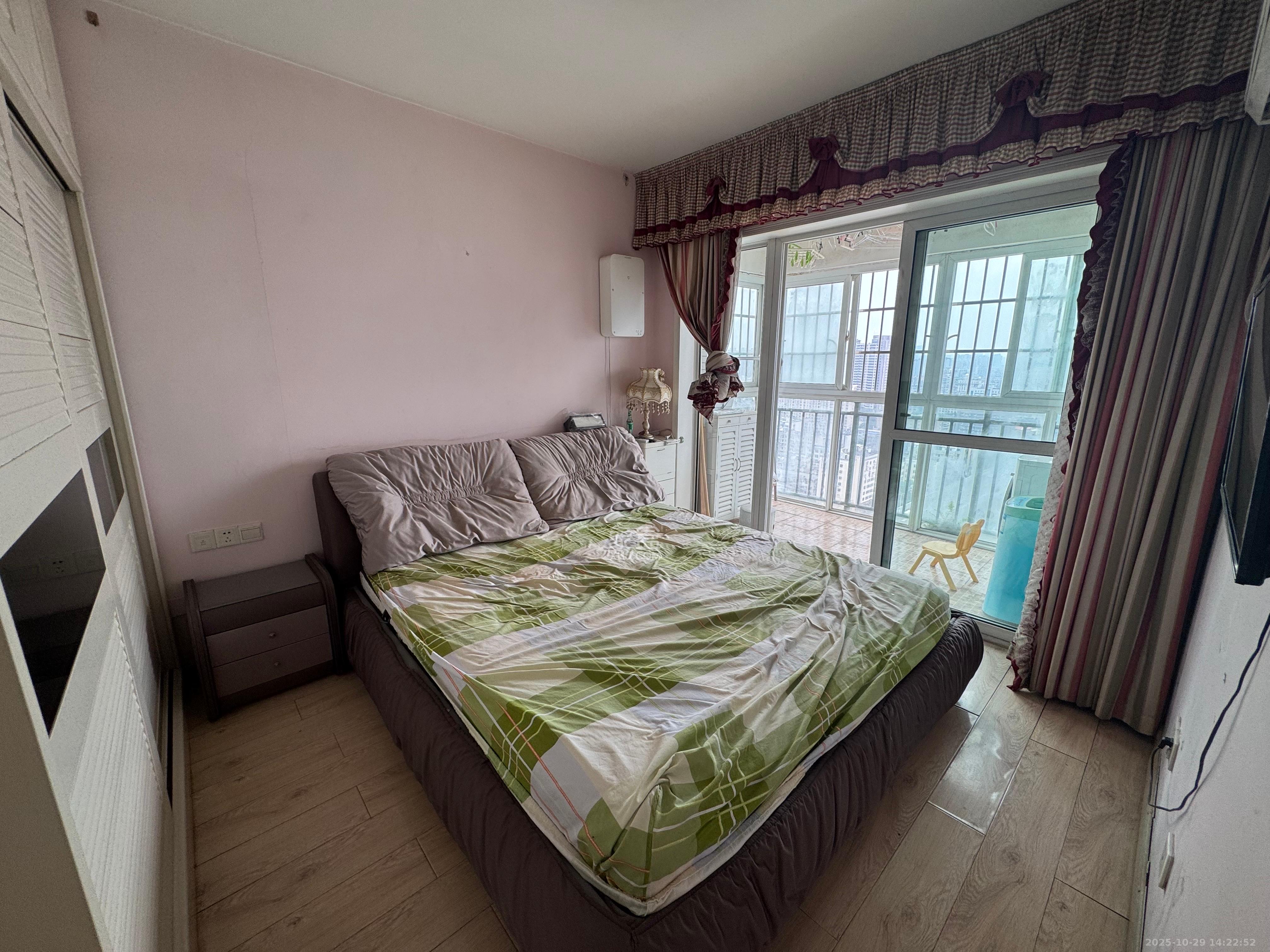 星典时代  3室2厅1卫    2000.0元/月室内图