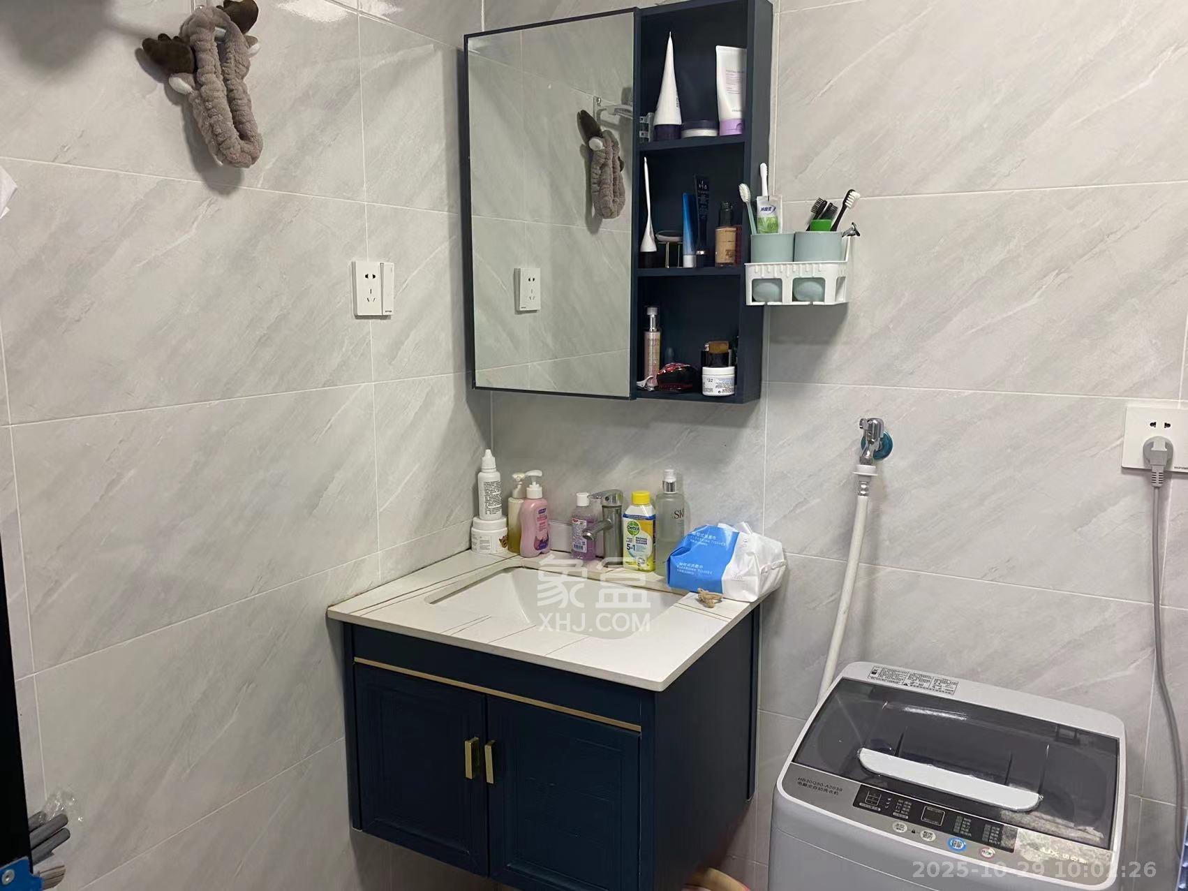 龙湖湘江星座(祺鑫星座公寓)  1室1厅1卫    1300.0元/月 龙湖湘江星座(祺鑫星座公寓)  1室1厅1卫    1300.0元/月室内图