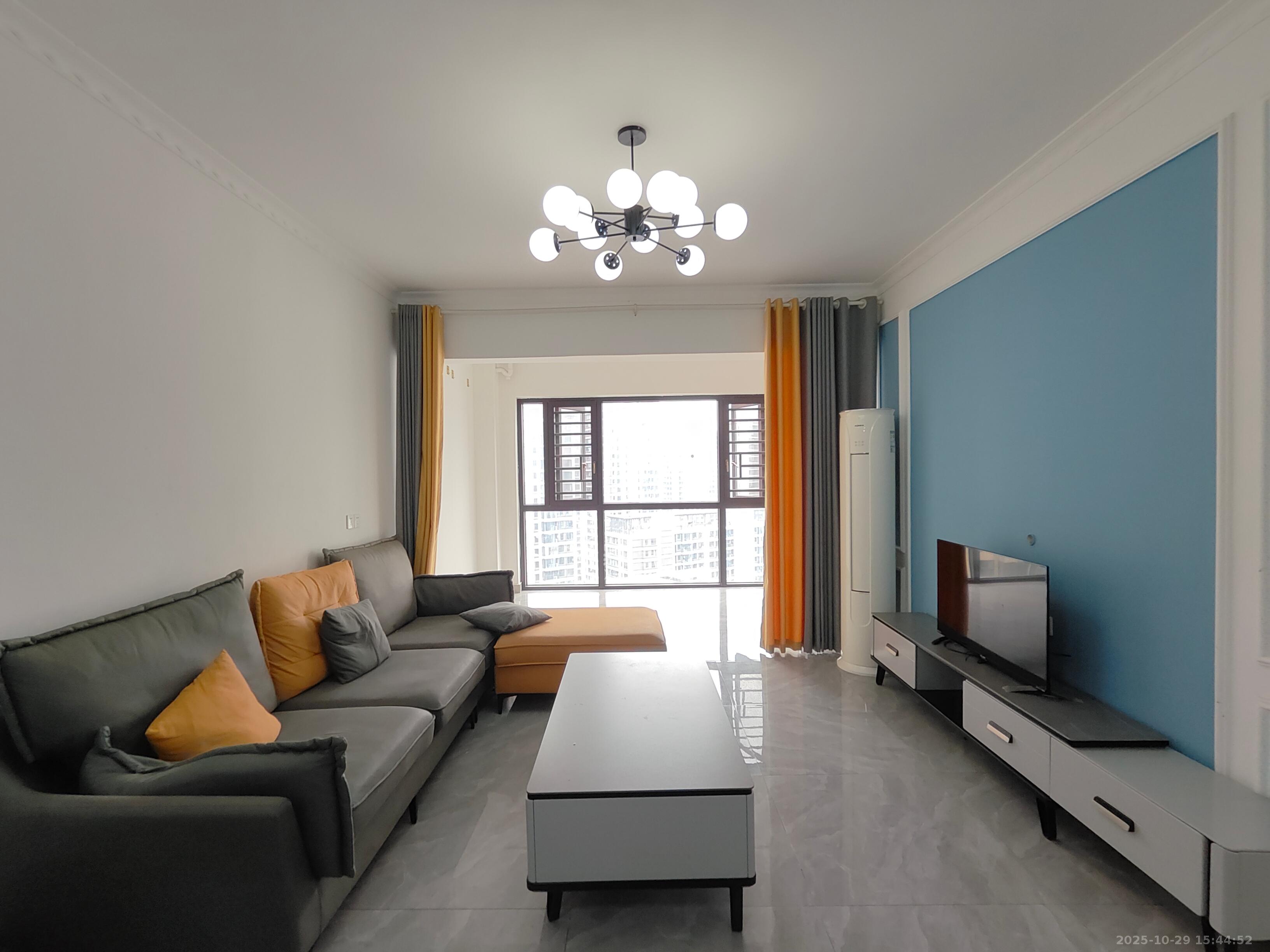 长燃润和天地（长润小区印湘江）  4室2厅2卫    2400.0元/月