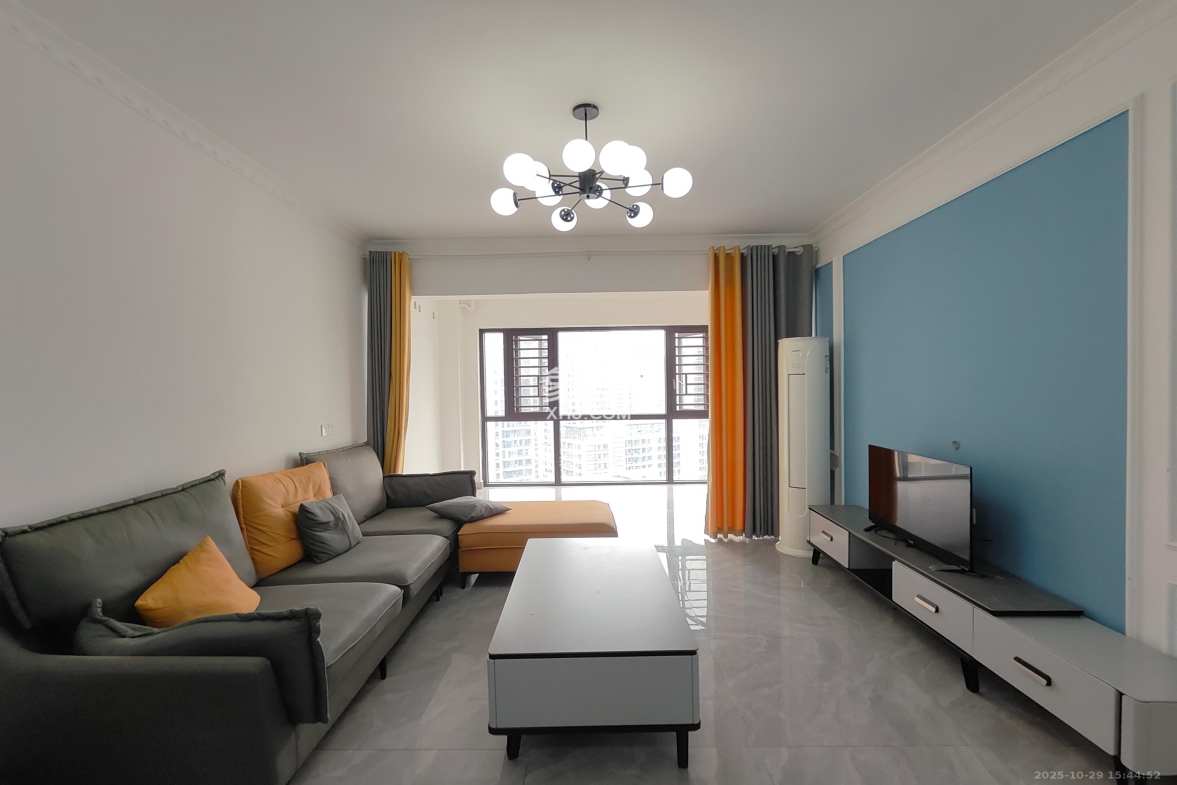 长燃润和天地(长润小区印湘江)  4室2厅2卫    2400.0元/月 长燃润和天地(长润小区印湘江)  4室2厅2卫    2400.0元/月室内图1