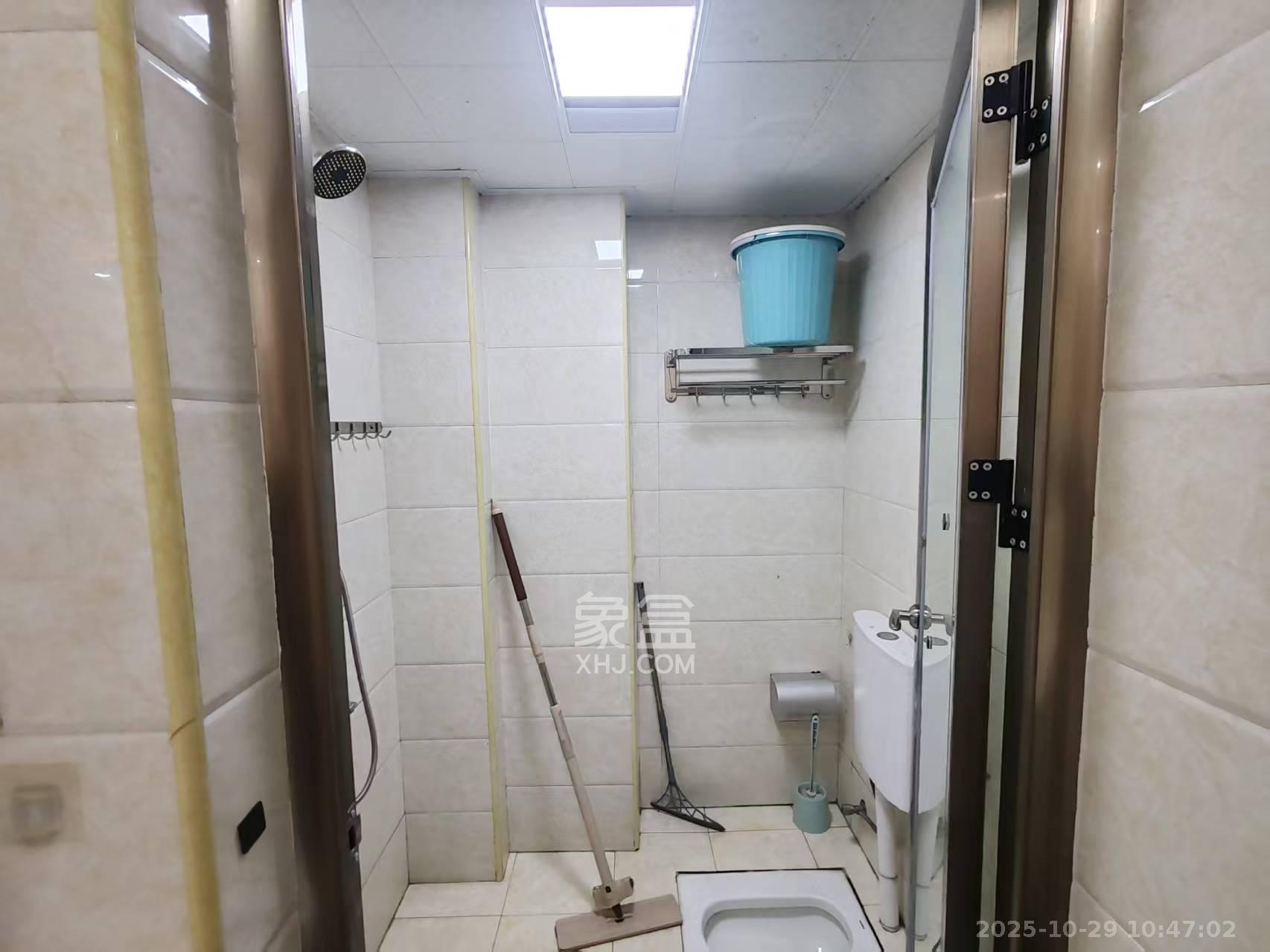 中欣楚天雅郡  1室1厅1卫    1550.0元/月室内图