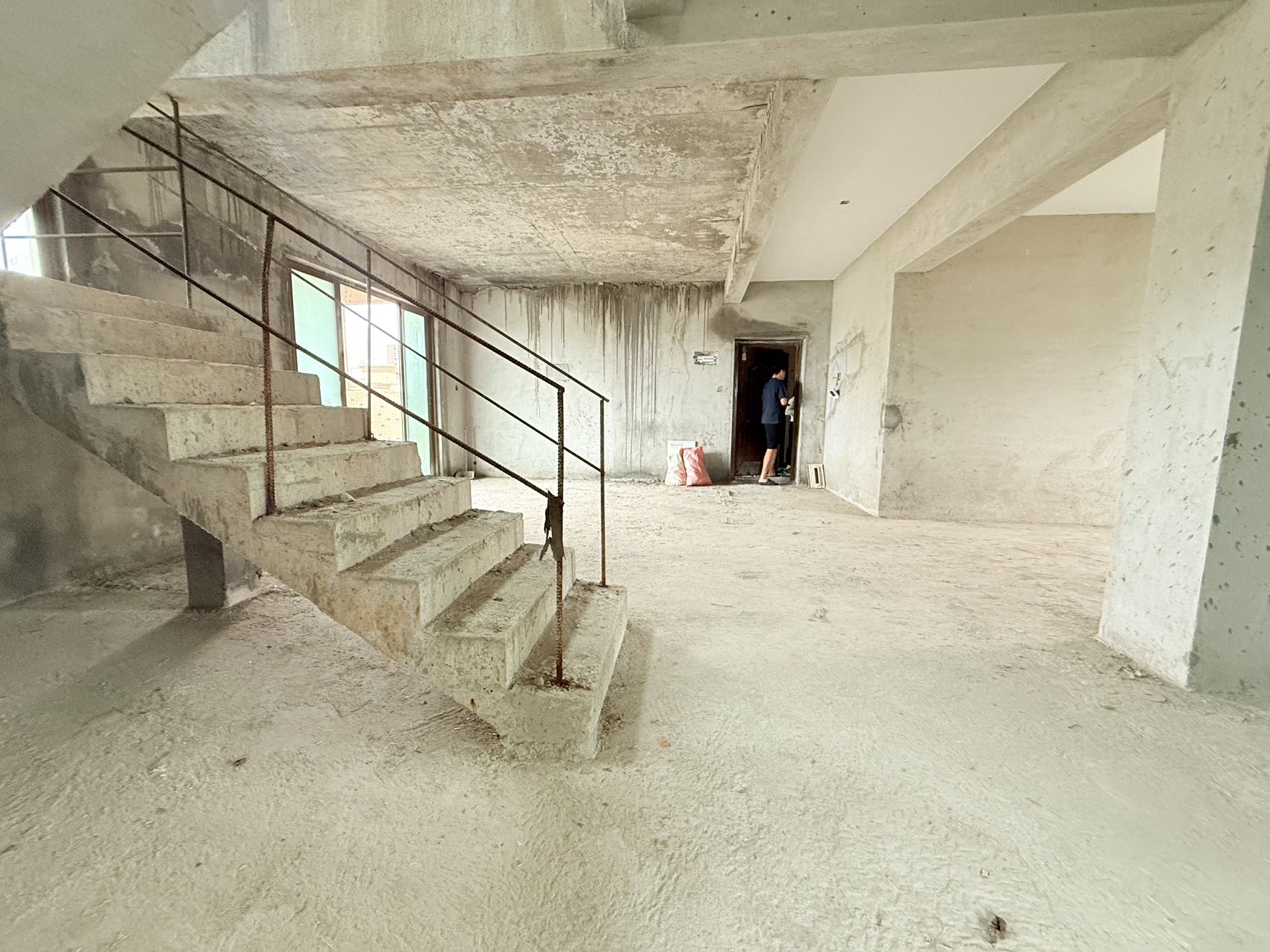 海岛国际名城  3室2厅2卫    330.0万客厅