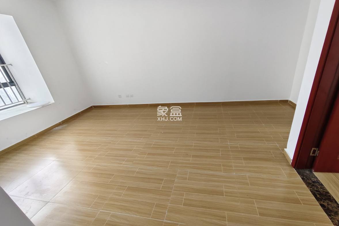 道客和悦嘉园 5室2厅1卫 3000.0元/月 道客和悦嘉园 5室2厅1卫 3000.0元/月室内图