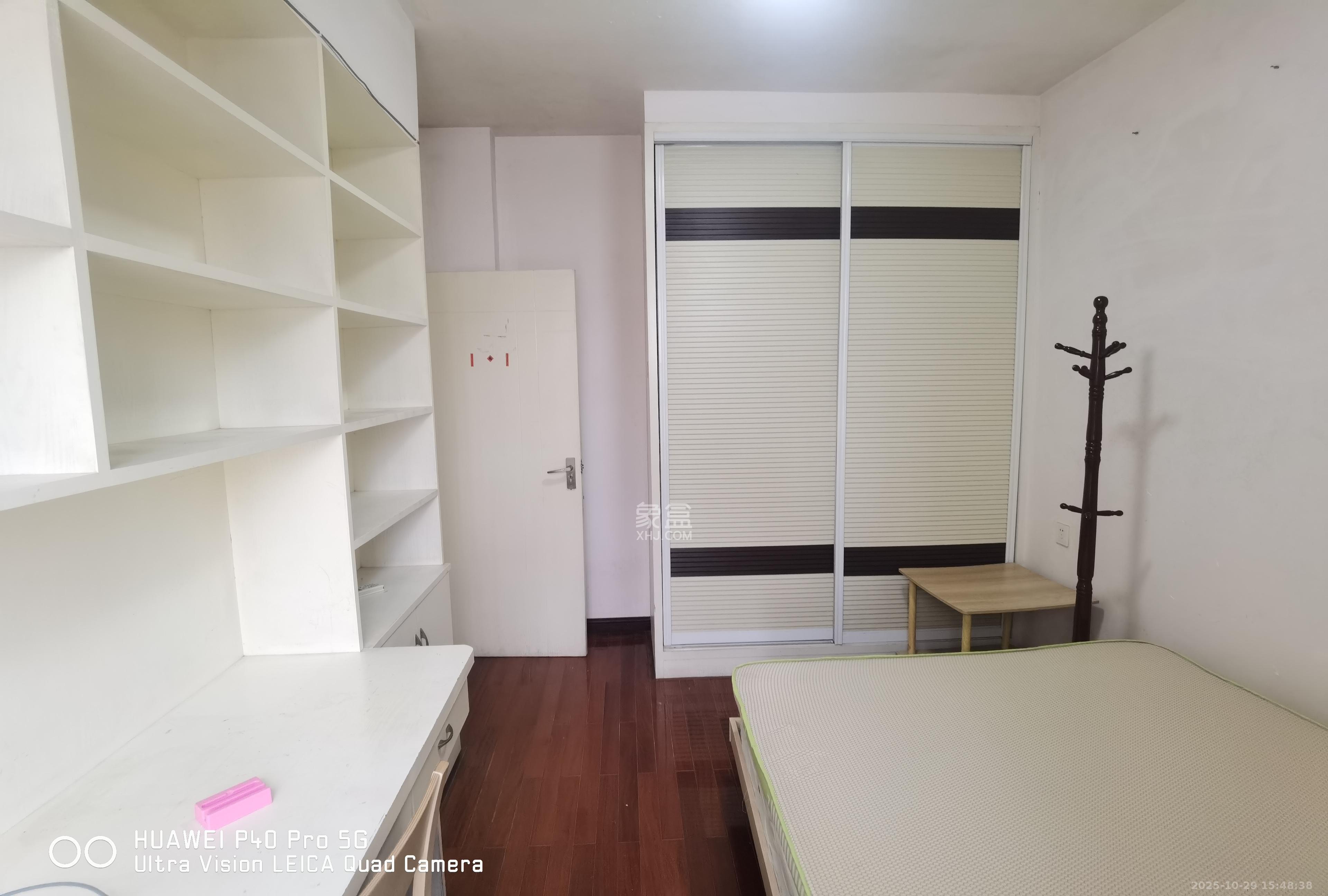 欧园  3室2厅2卫    2800.0元/月 欧园  3室2厅2卫    2800.0元/月室内图