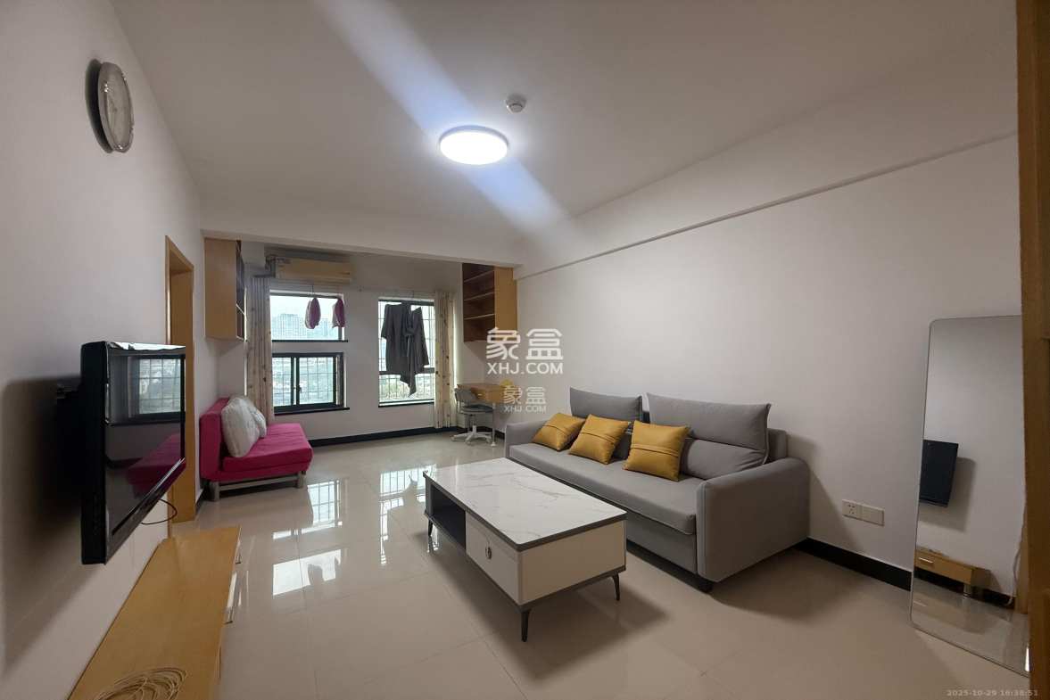 上海城小区 1室1厅1卫 1500.0元/月 上海城小区 1室1厅1卫 1500.0元/月室内图