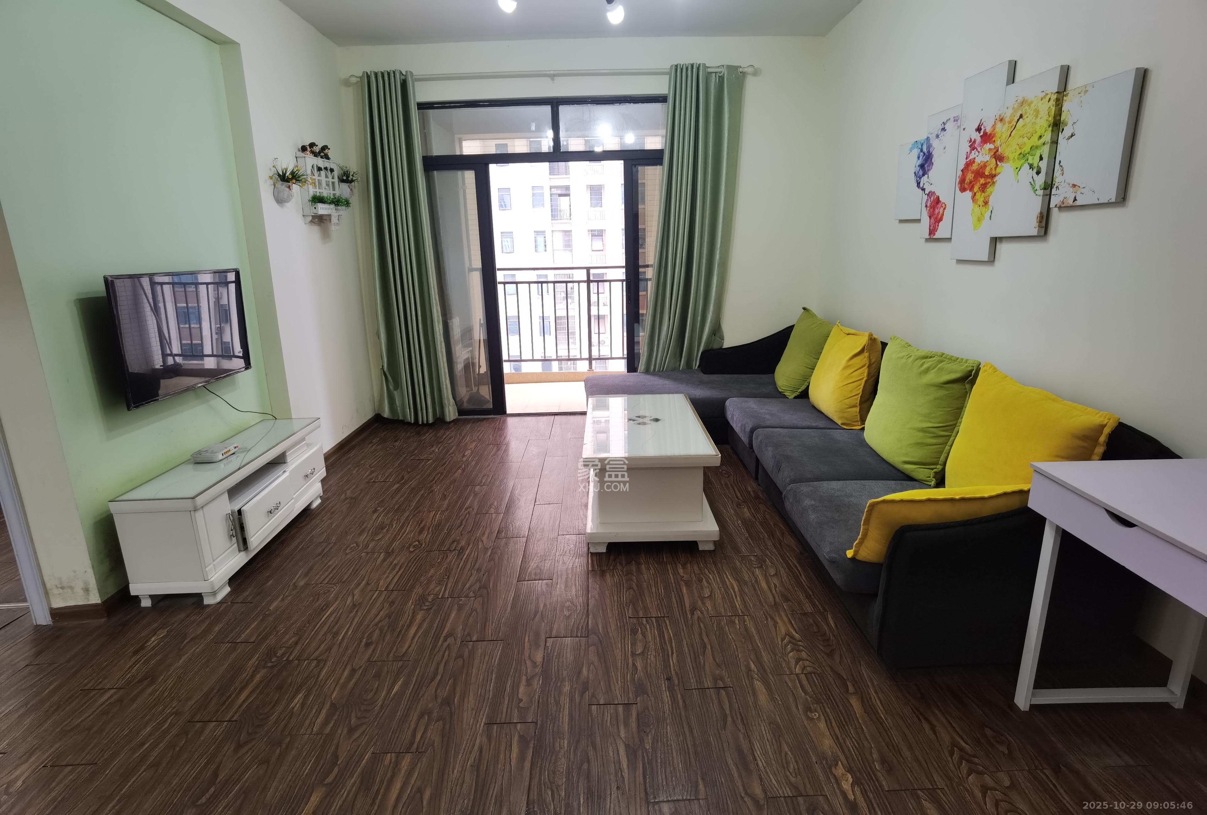 天元涉外景园C区  2室2厅1卫    2100.0元/月