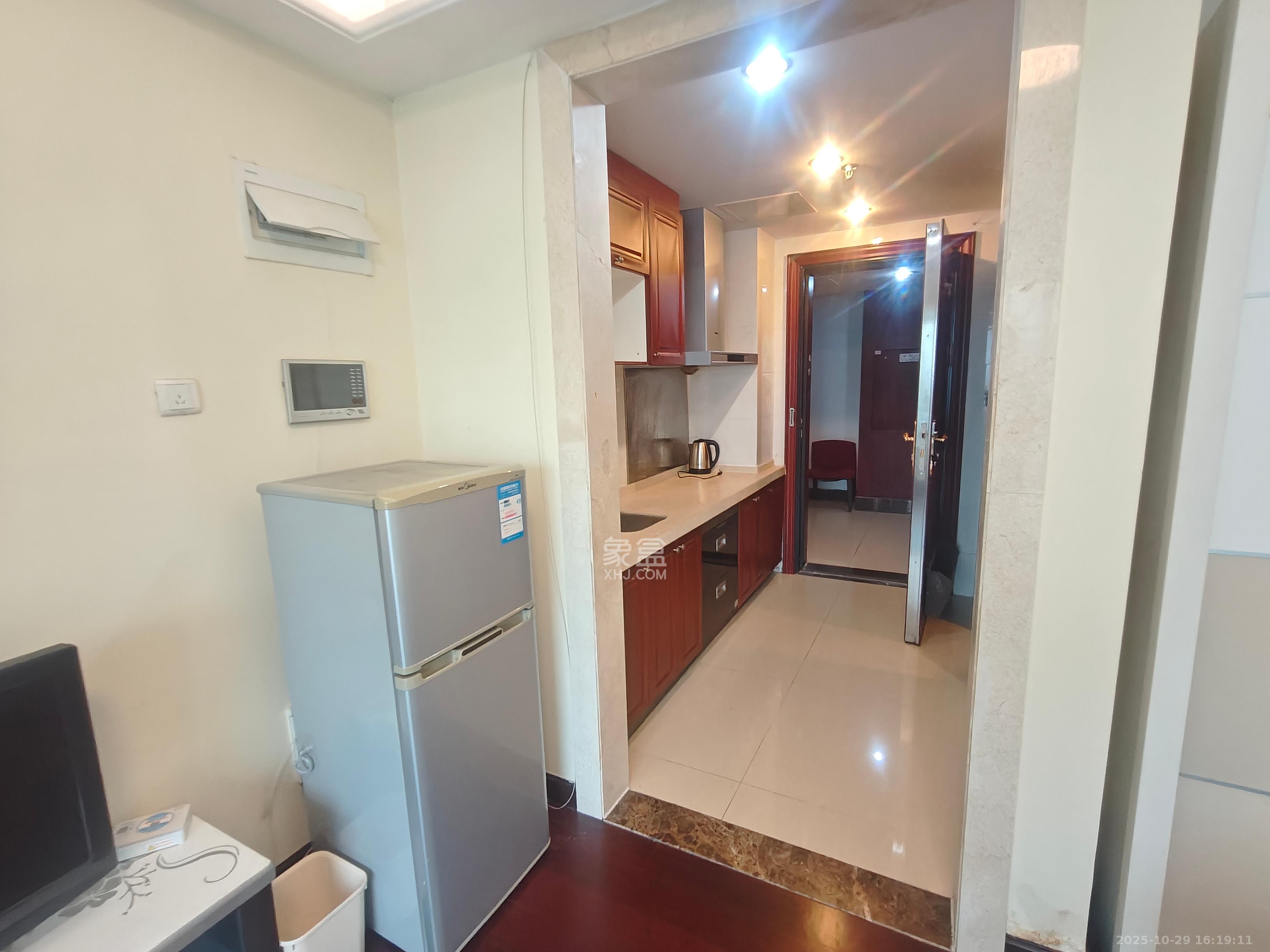 恒大华府 1室0厅1卫 1280.0元/月 恒大华府 1室0厅1卫 1280.0元/月室内图