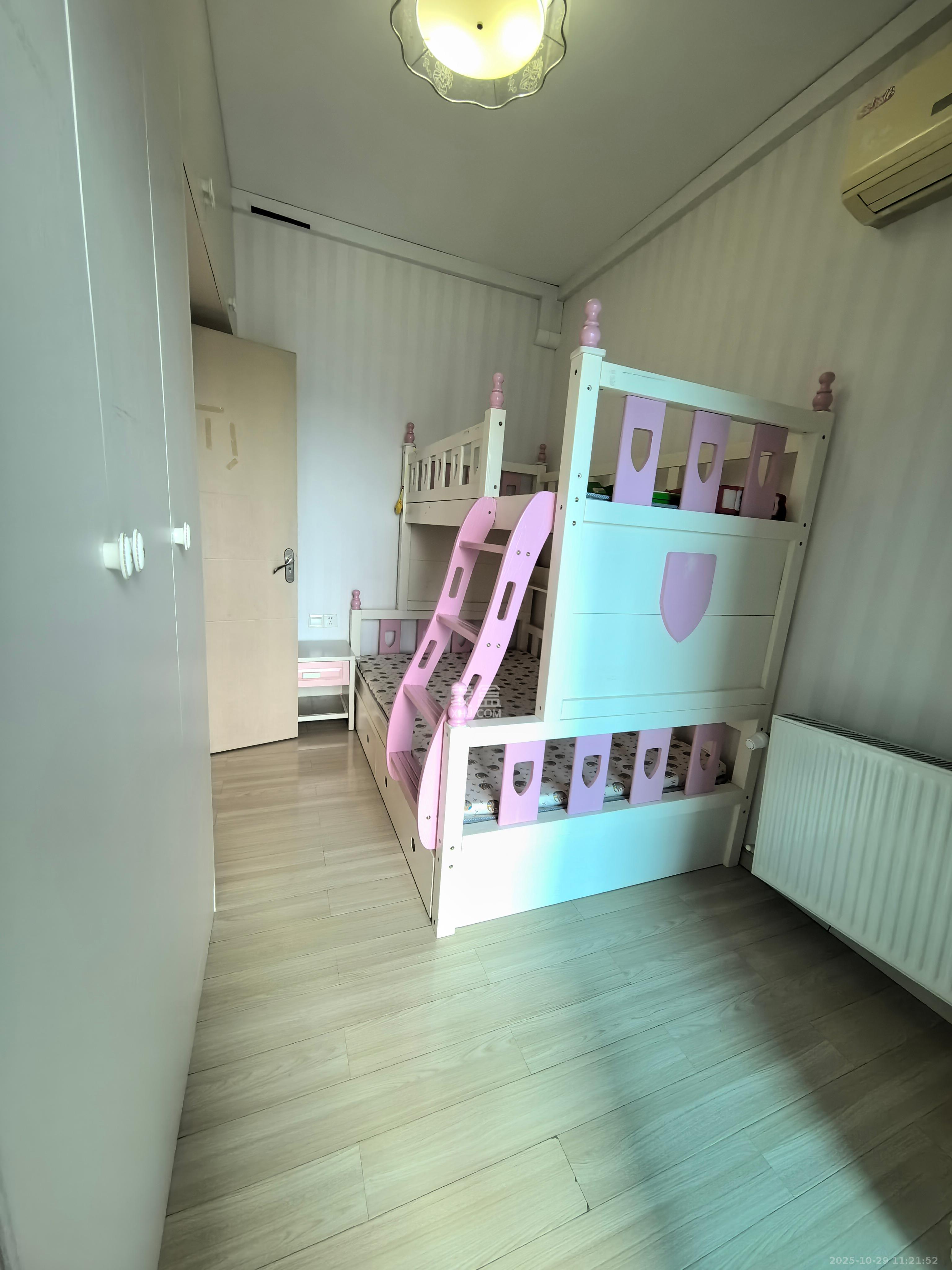 BOBO天下城（CTA财富中心）  3室2厅1卫    3000.0元/月室内图