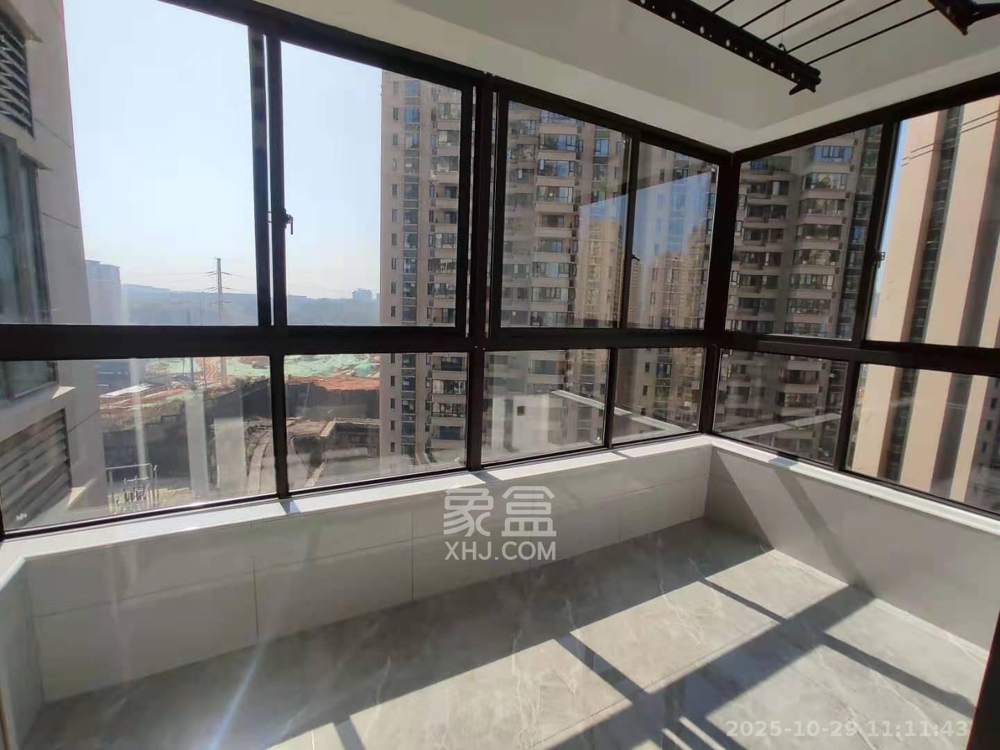 新新花园  2室1厅1卫    2300.0元/月 新新花园  2室1厅1卫    2300.0元/月室内图