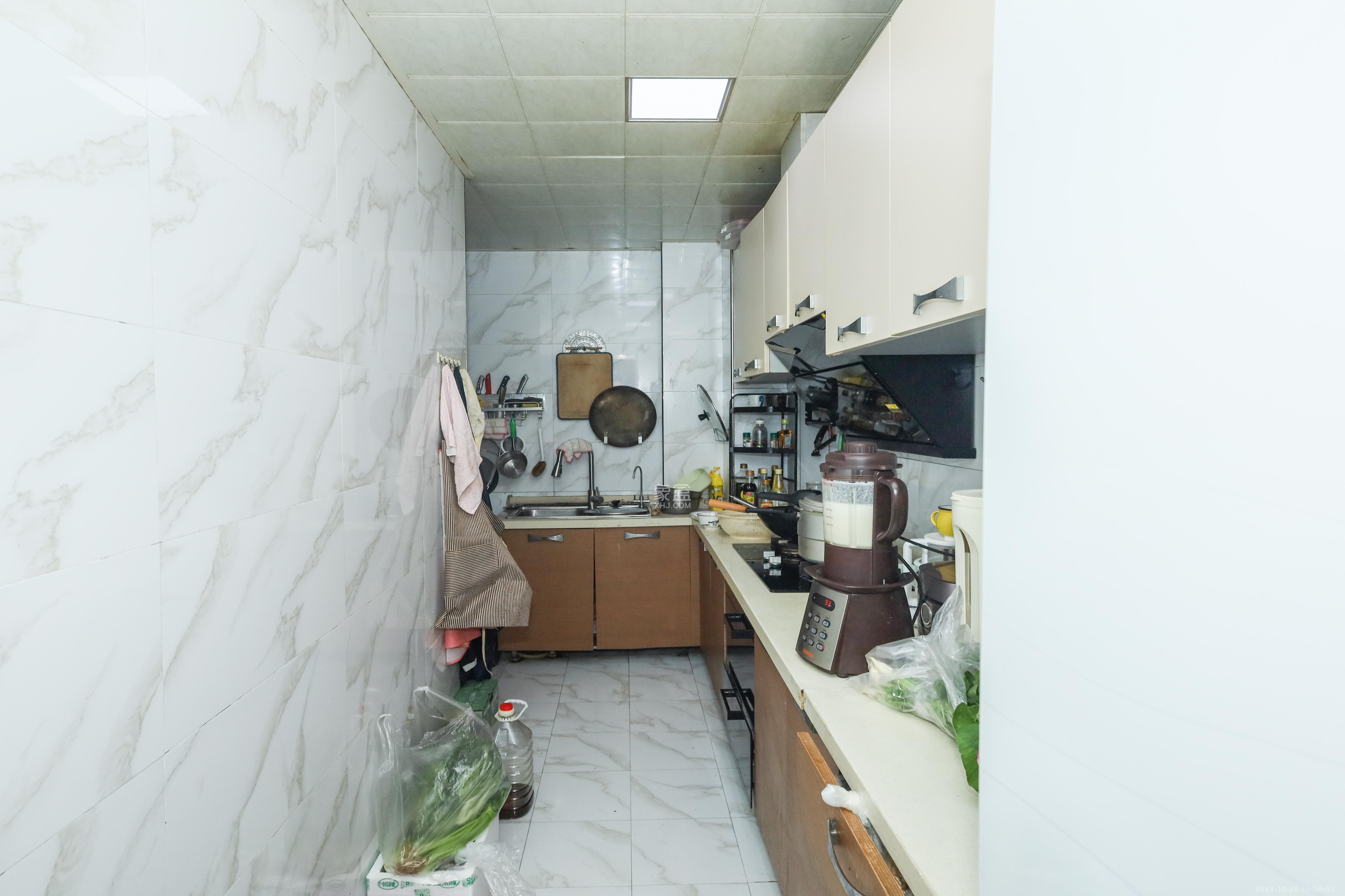 旭辉御府  3室2厅1卫    105.0万 旭辉御府  3室2厅1卫    105.0万厨房