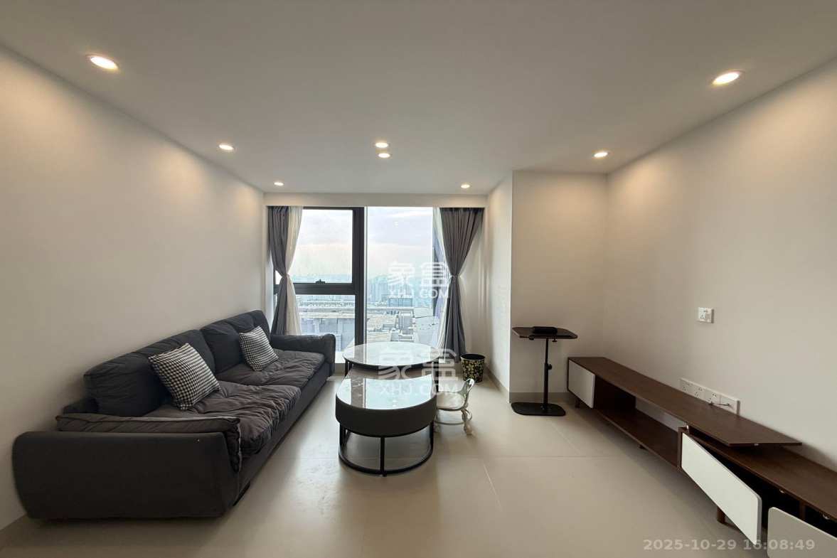 卓越中寰 2室1厅1卫 2600.0元/月 卓越中寰 2室1厅1卫 2600.0元/月室内图