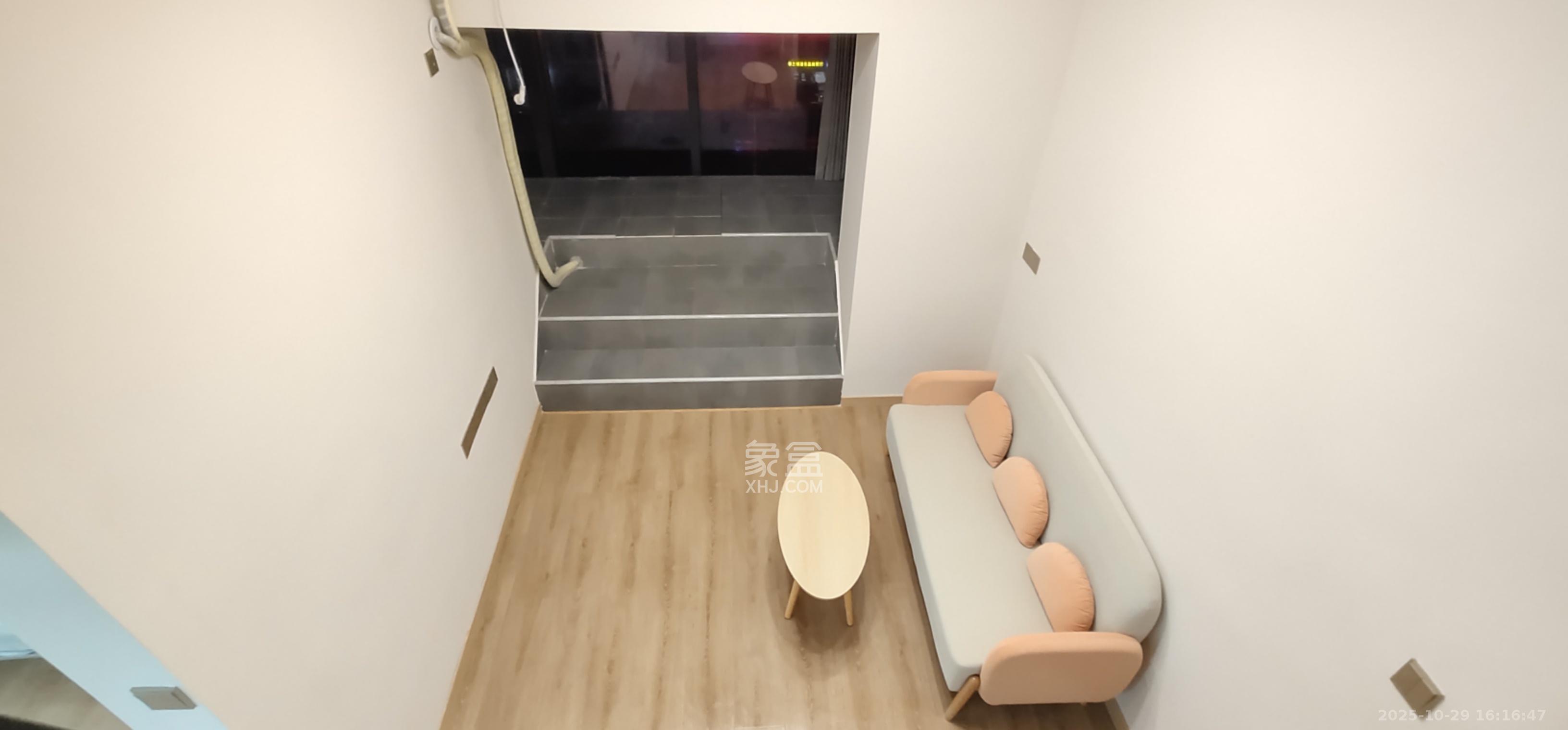 裕天国际商汇中心 1室1厅1卫 1500.0元/月 裕天国际商汇中心 1室1厅1卫 1500.0元/月室内图