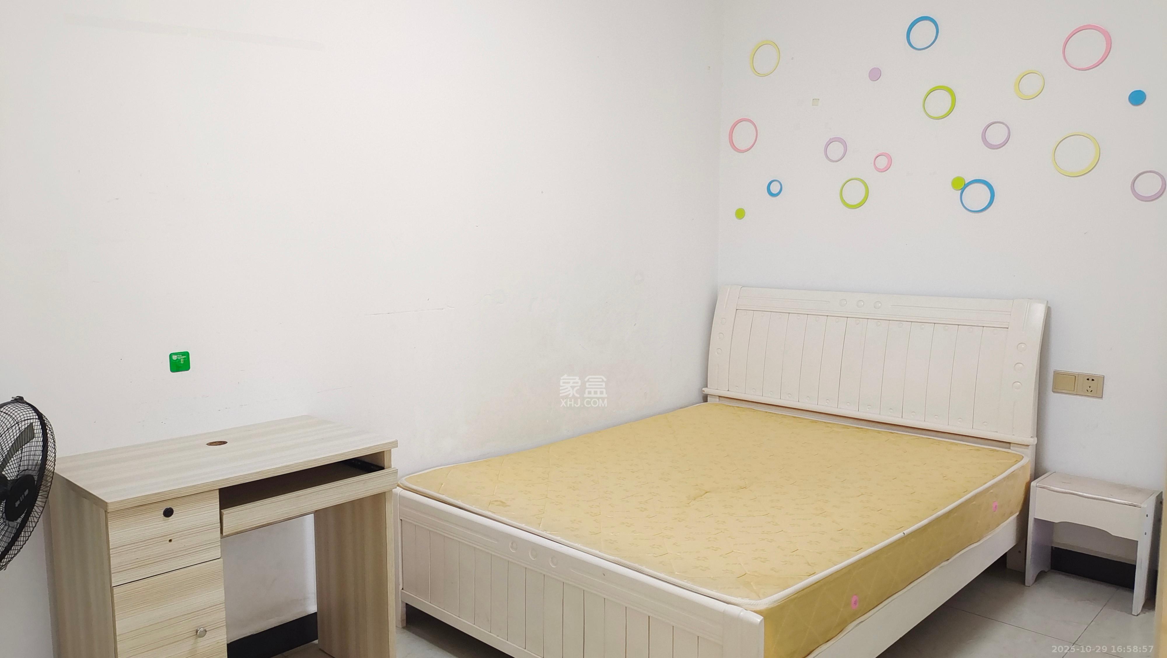 江河双水湾 2室1厅1卫 2100.0元/月 江河双水湾 2室1厅1卫 2100.0元/月室内图