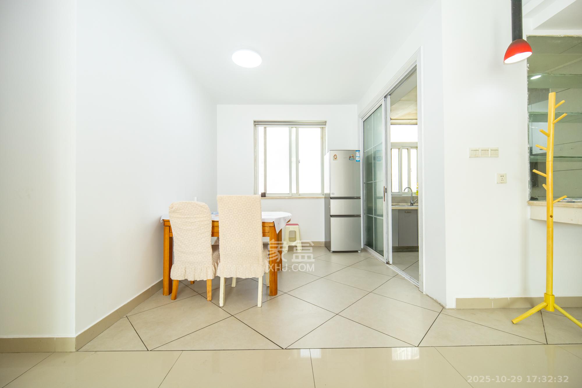 筑梦园  3室2厅2卫    75.0万其他