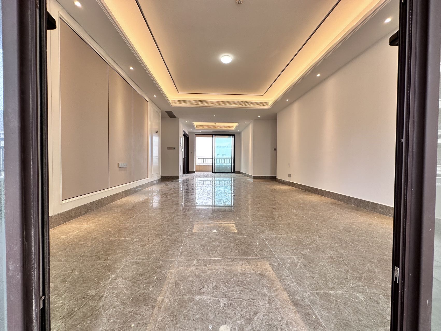 富力首府  4室2厅3卫    7300.0元/月室内图