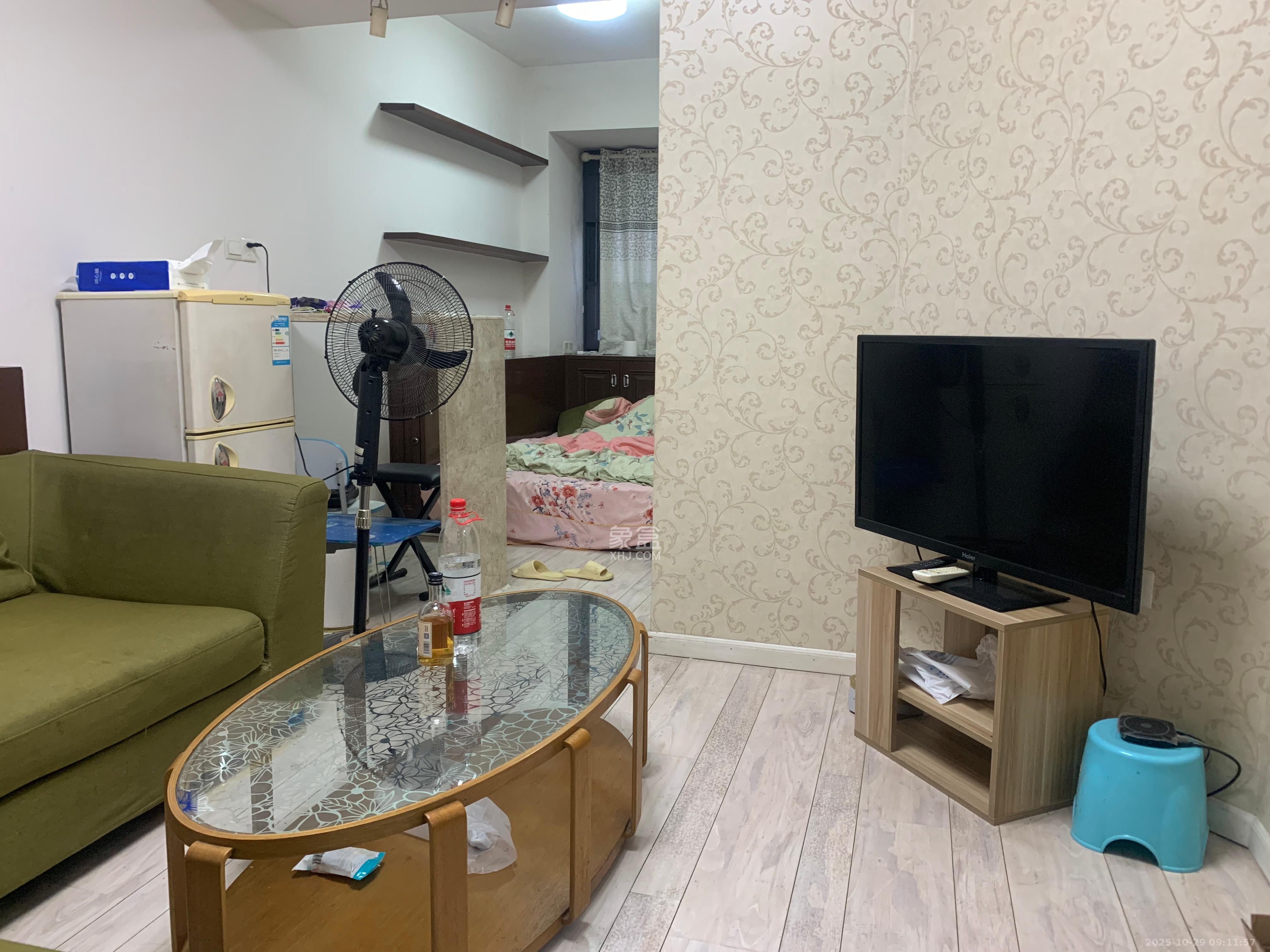 中建芙蓉工社  2室1厅1卫    1500.0元/月 中建芙蓉工社  2室1厅1卫    1500.0元/月室内图