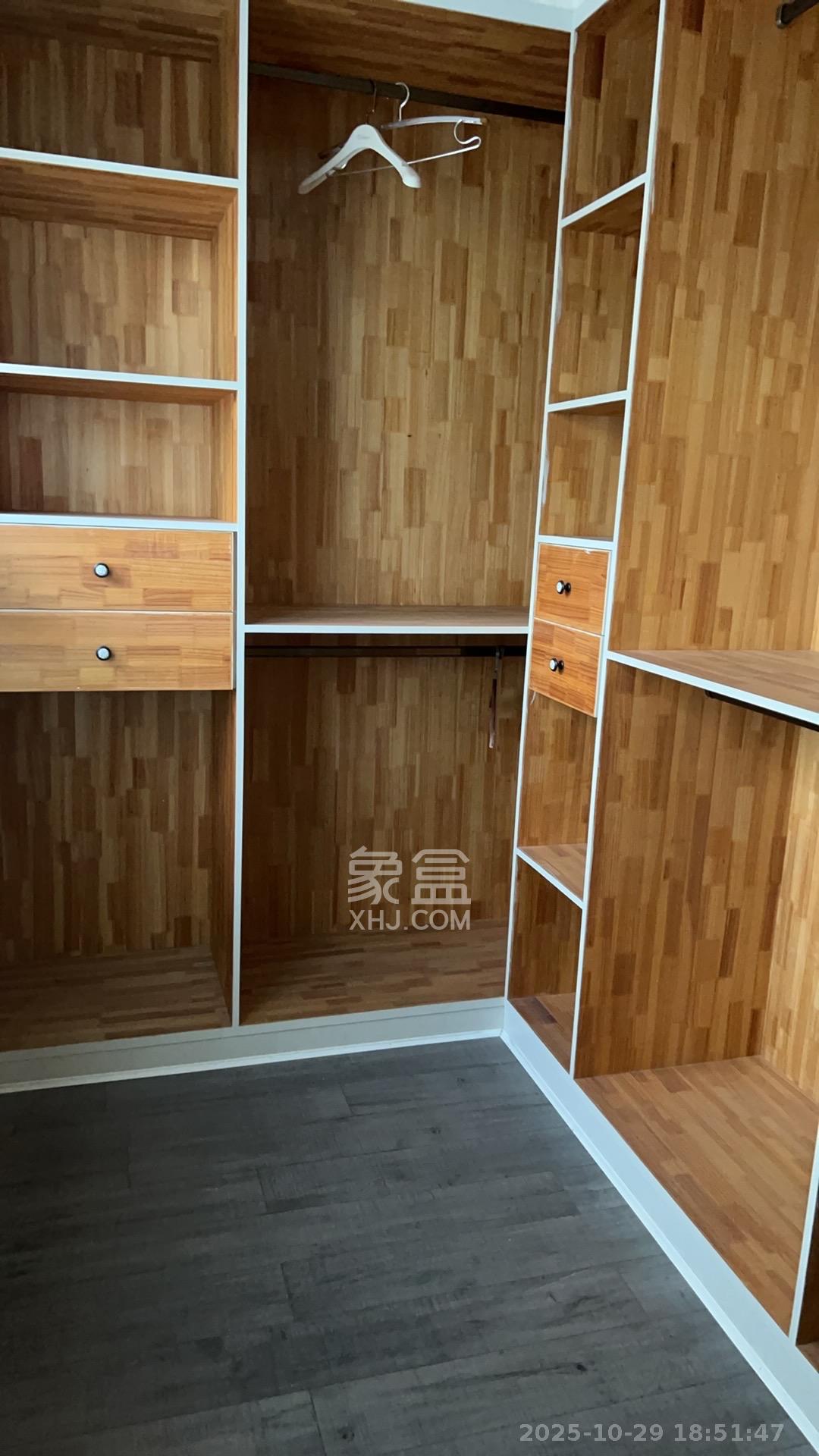 宏聚地中海  4室2厅2卫    3300.0元/月 宏聚地中海  4室2厅2卫    3300.0元/月室内图