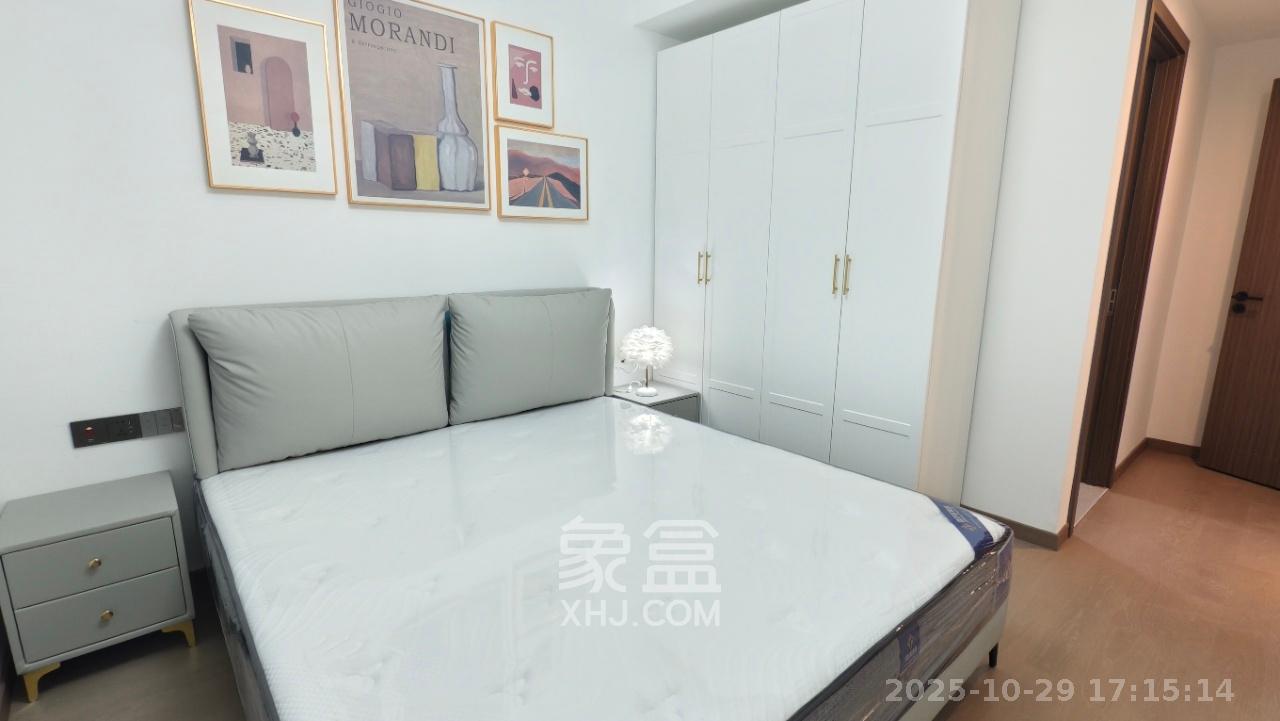 绿地V岛  3室2厅2卫    4200.0元/月 绿地V岛  3室2厅2卫    4200.0元/月室内图